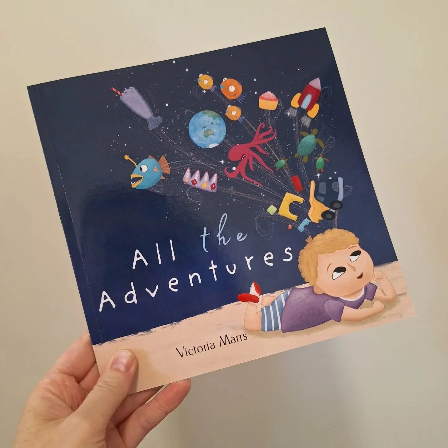 My very good friend @victoria_marrs_writes wrote AND illustrated this gorgeous story about toddler adventures!! It is absolutely adorable and I LOVE how she has captured the imagination and chaos of toddler life! 

This beautiful book is available fo