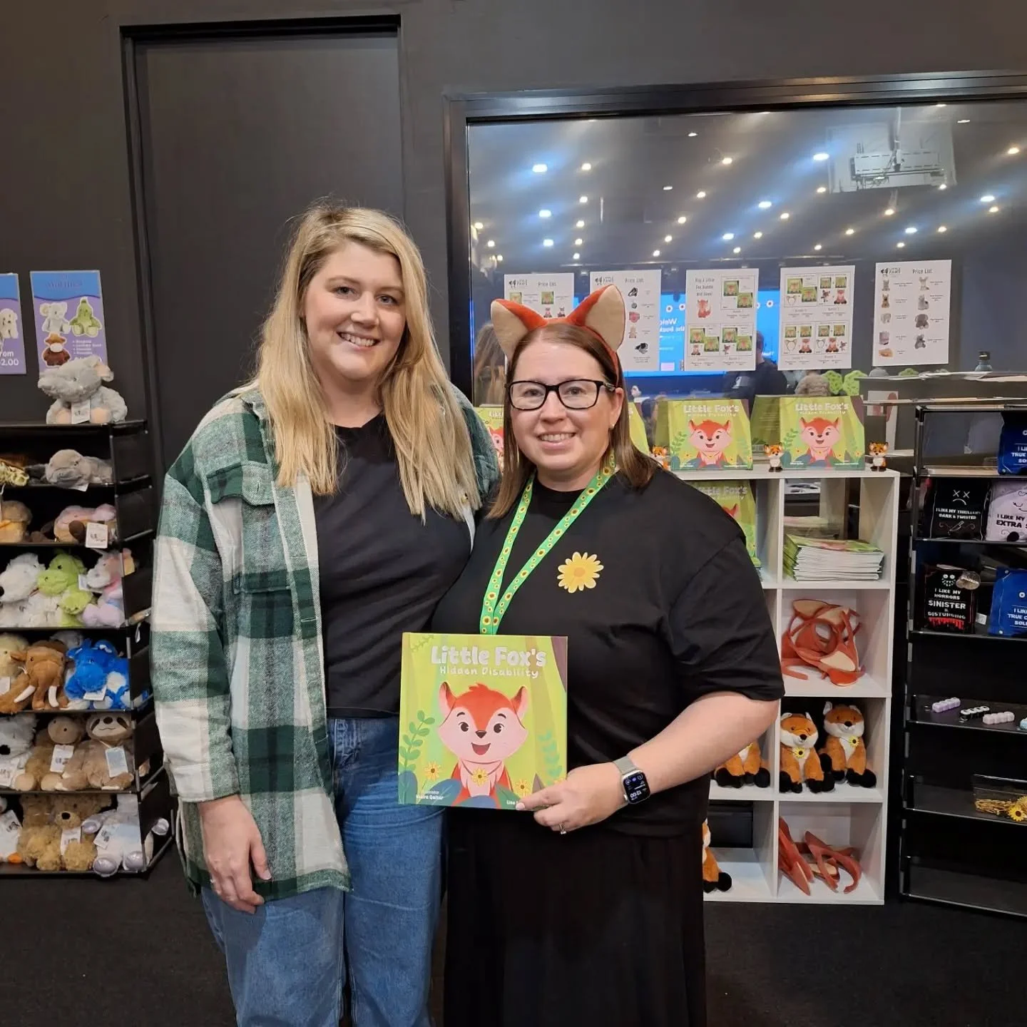 I had the privilege of attending @little.wings.publishing book launch for "Little Fox's Hidden Disability". 
It was such a lovely event and I picked myself up another self-published book for our book shelf. 

Little Fox's Hidden Disability 