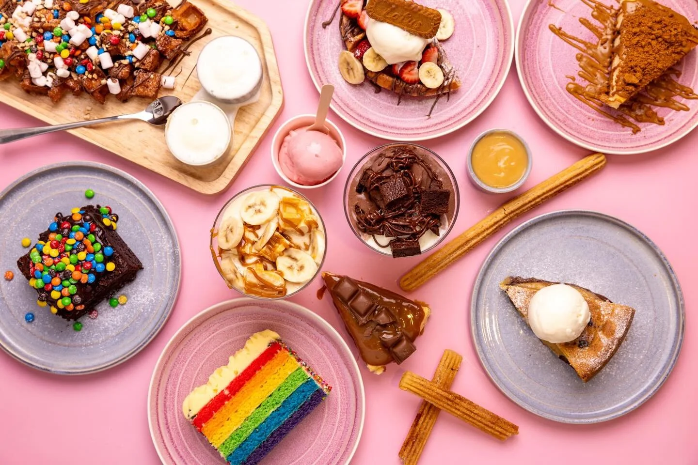 WE&rsquo;RE BACK TONIGHT! 🎉🍓🍫

Your dessert cravings are officially sorted 😍
We&rsquo;re back open tonight and ready to serve all your favourites &mdash; stacked, saucy and seriously indulgent.

🍰 Available in-store
🛵 Order via Uber Eats

Wheth