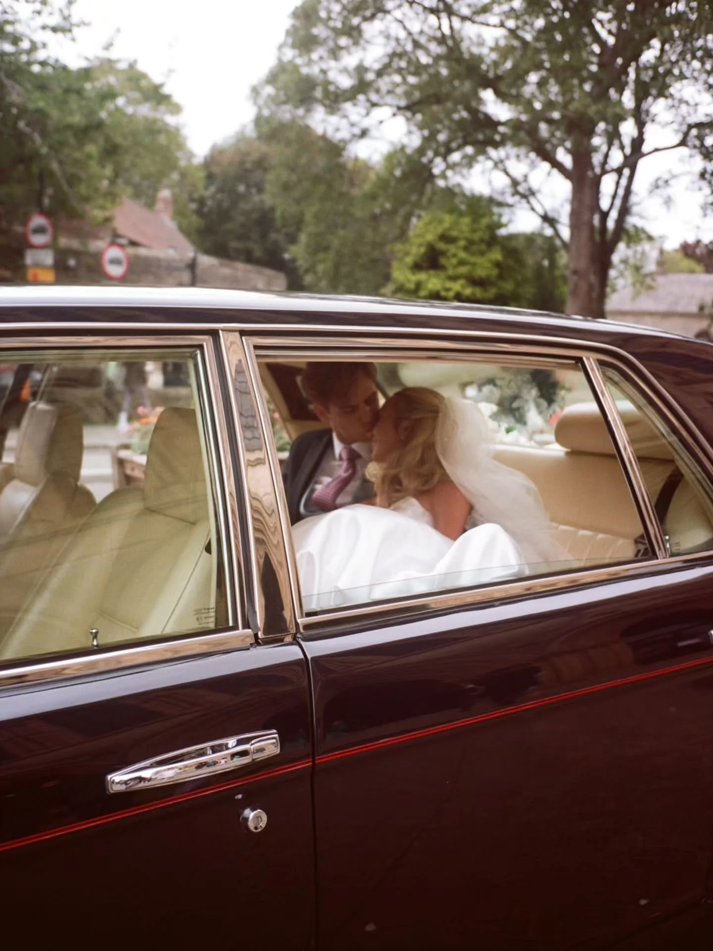 A + T on 35mm film at Goldsborough Hall.

Taken whilst associate shooting for the absolute gem that is @emily_robinson_photo ✨✨✨ 

#35mmfilm #weddingsonfilm
#weddingfilmphotographer