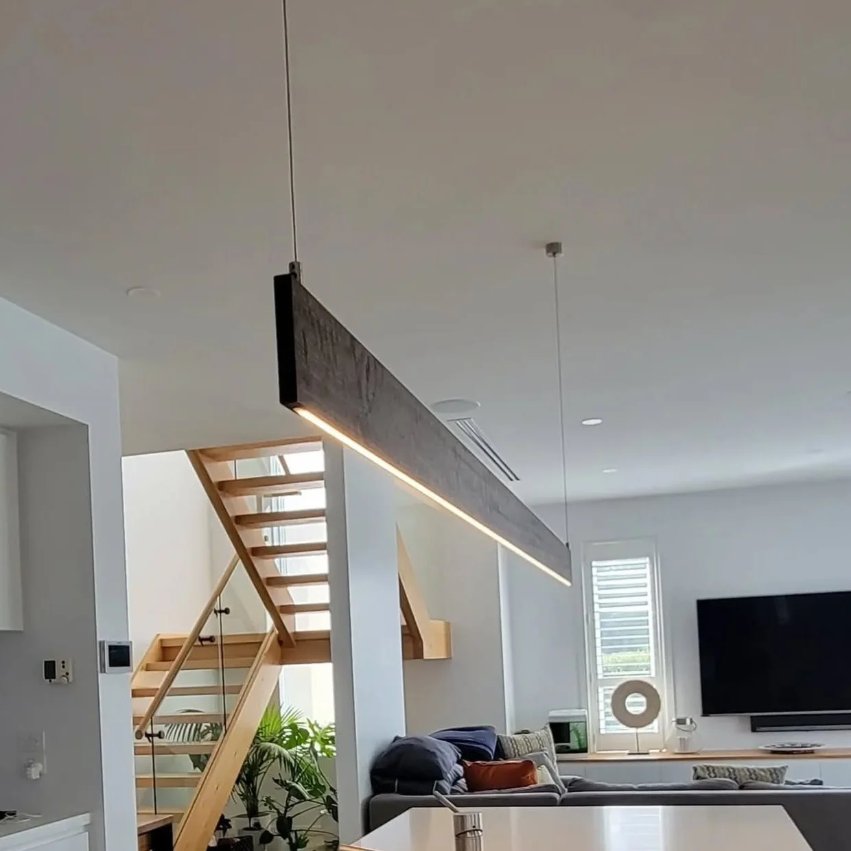 Electrician-near-me-pendant.jpg