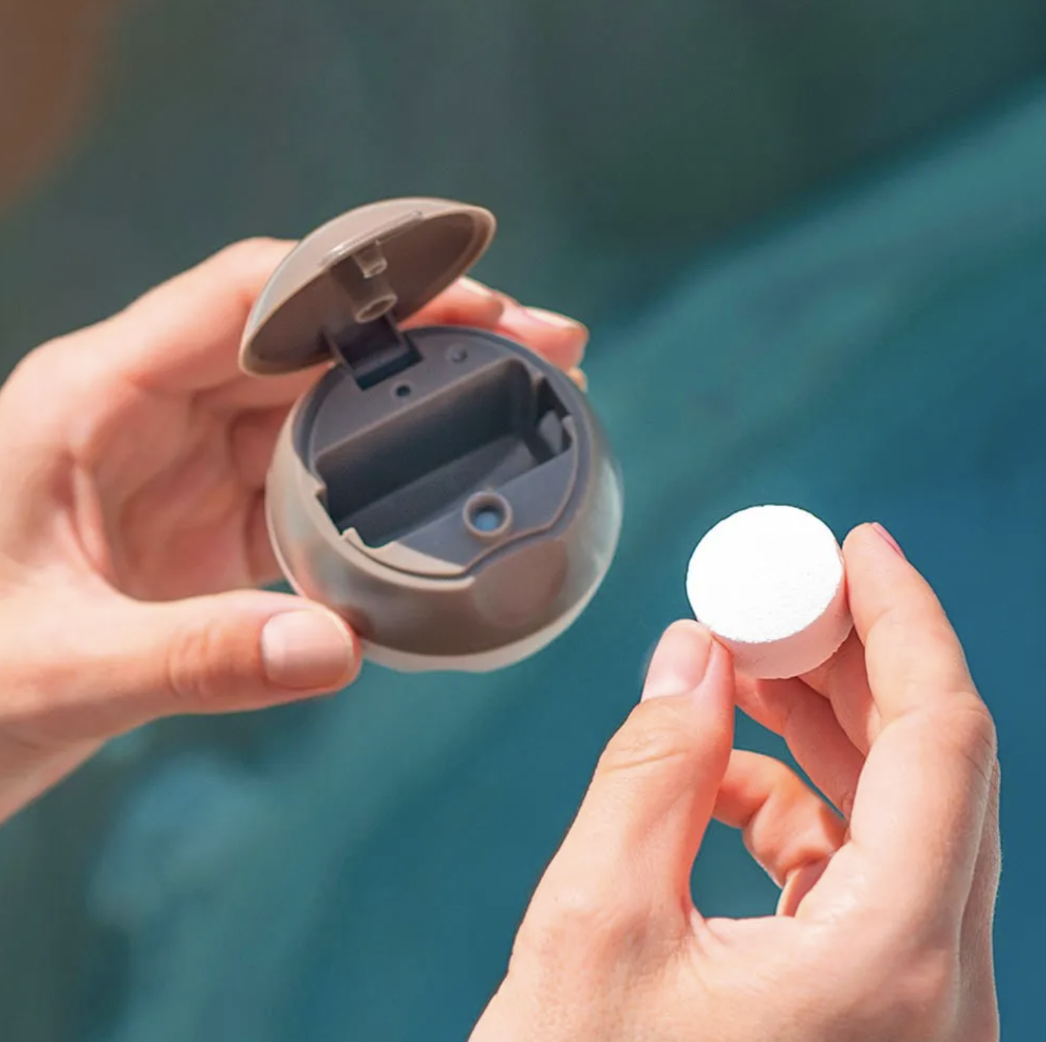 Intex Floating Dispenser