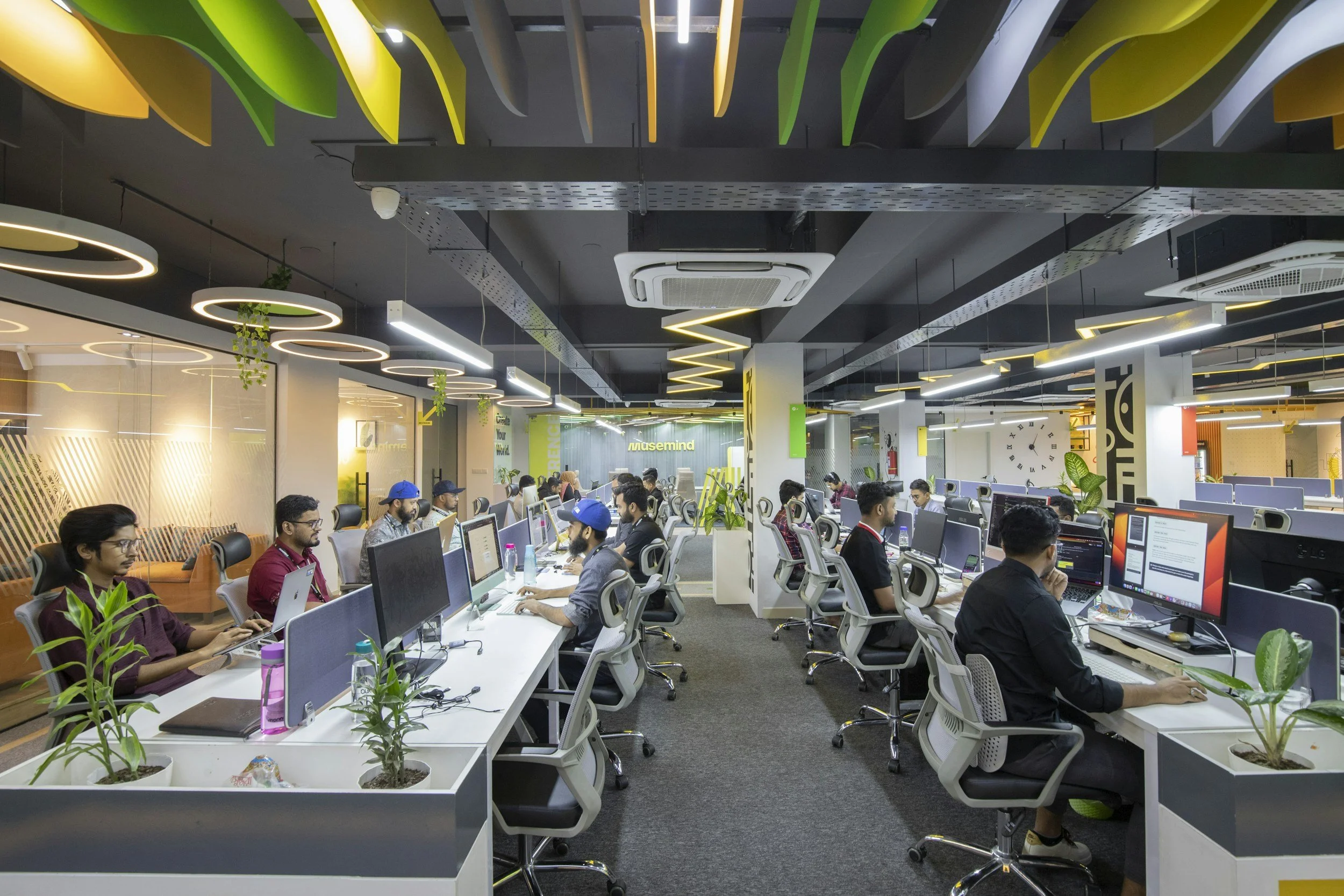Is a Leased Office Worth It? A Guide for Growing Businesses
