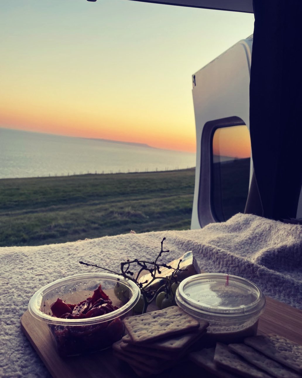 Dreamy days 😍  #vanlife #vanconversion #citroenrelaycamper #nomad #london #campervan #staycation