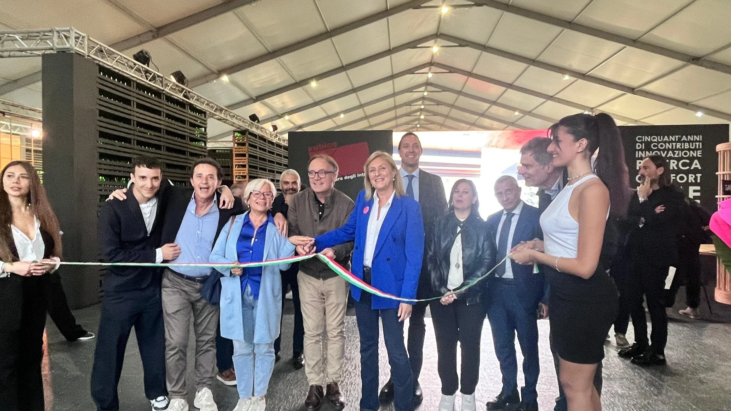 LecceArredo 2025: il taglio del nastro apre la 37ª Edizione