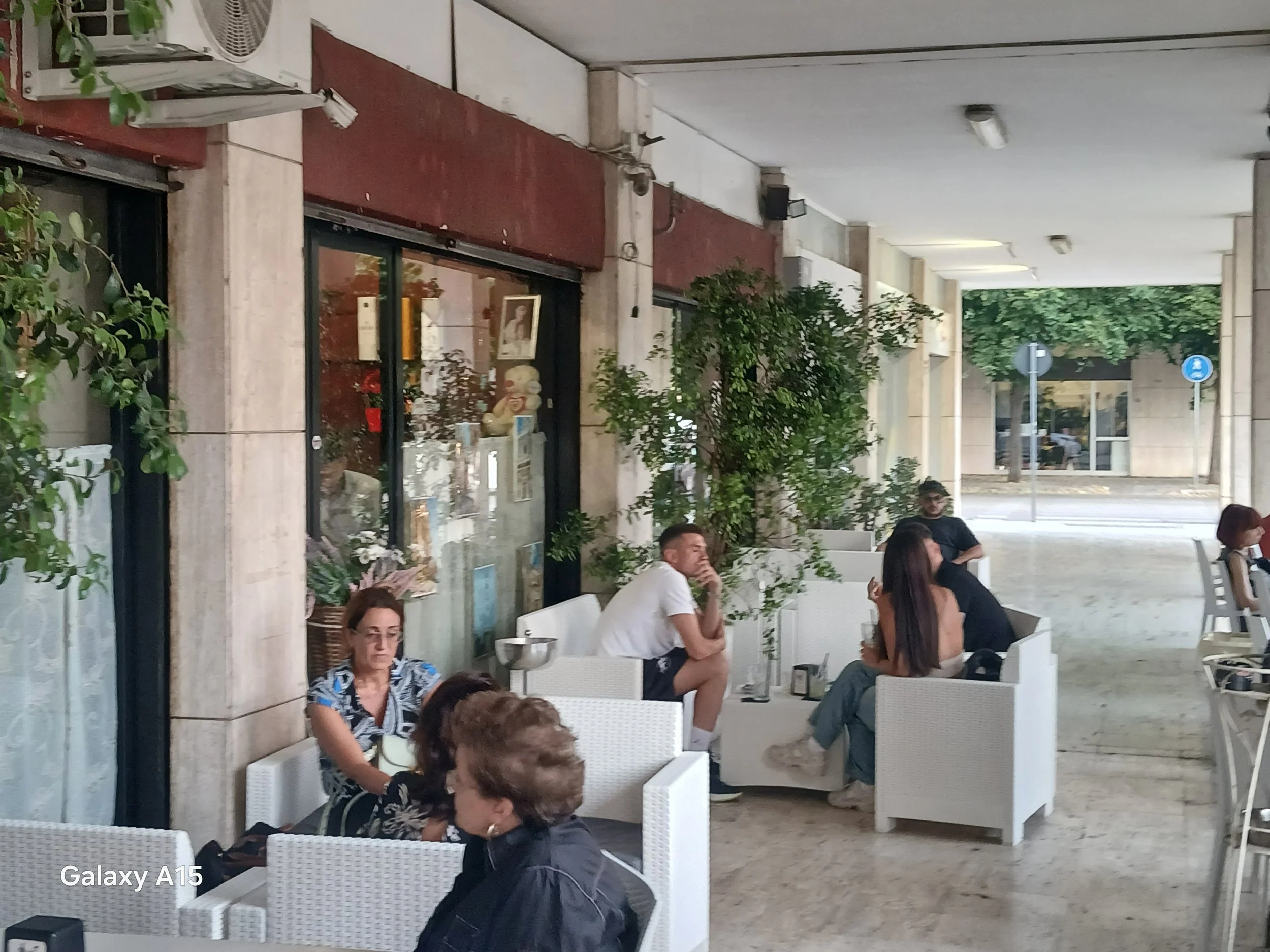 piazza dei partigiani 2.jpg