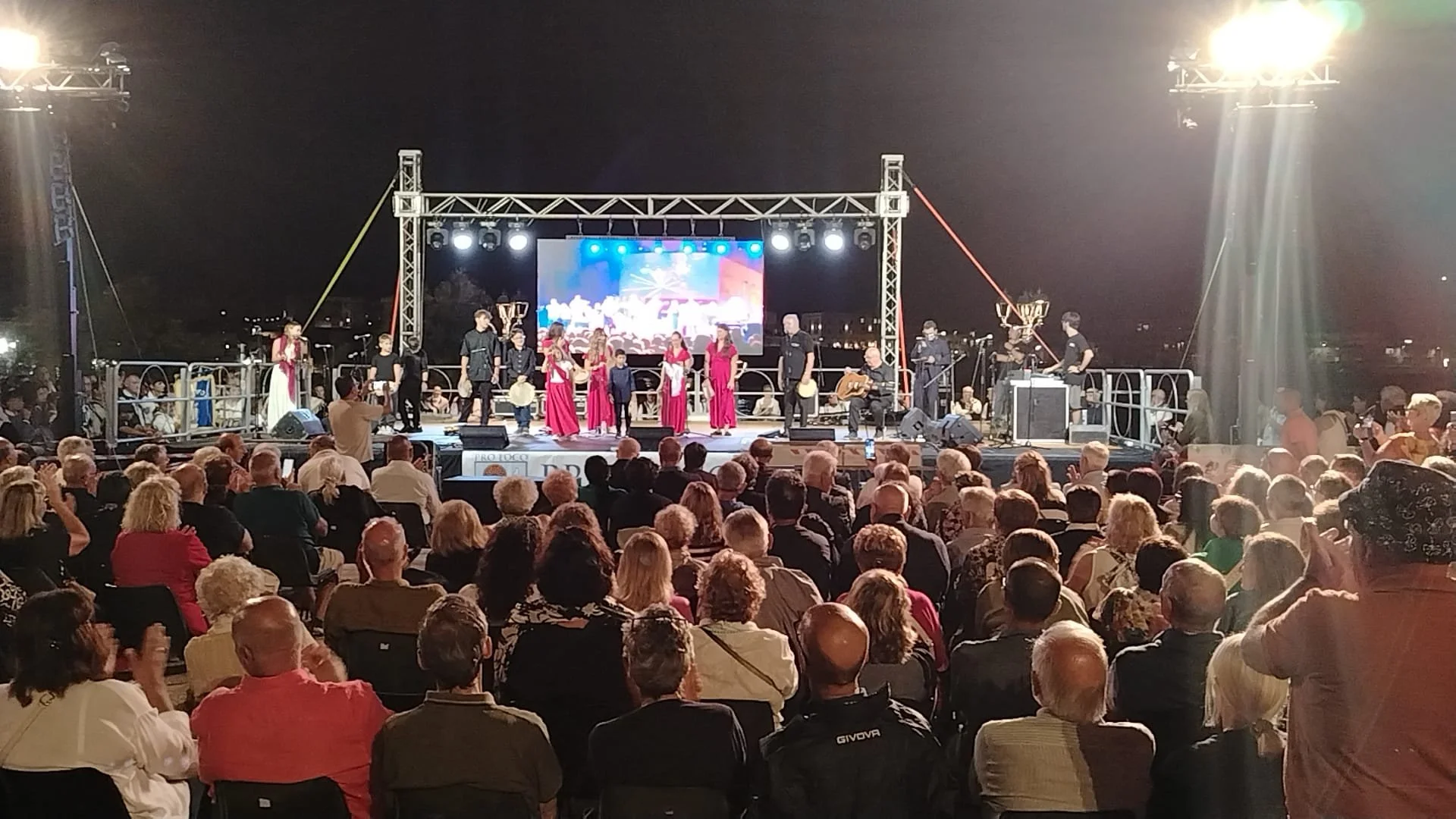 WhatsApp Image 2025-09-14 at 09.08.05 - Copia.jpeg