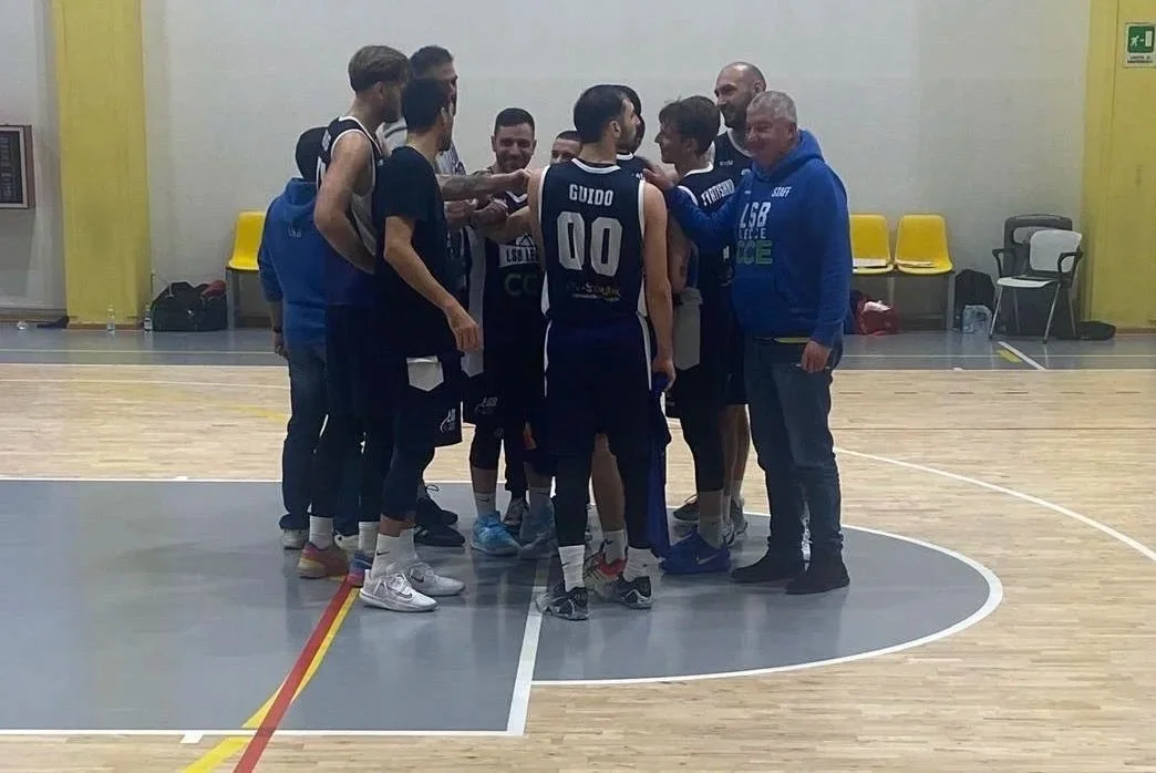 CCE LSB LECCE AD ALTA QUOTA. STRAPAZZA MESAGNE E SALE SULL’OTTOVOLANTE