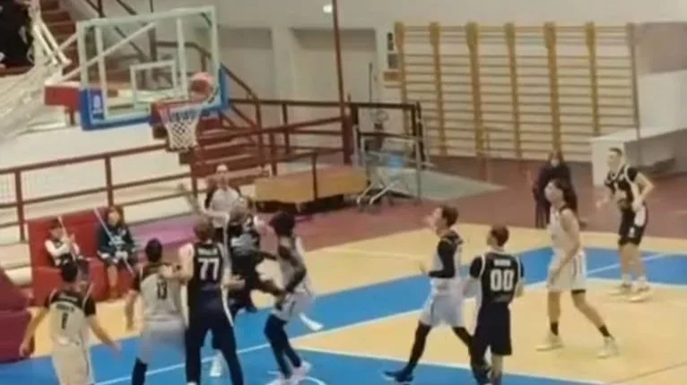 DERBY IN TASCA E PRIMO POSTO PER LA CCE LSB LECCE. NARDÒ BEFFATO ALLO SCADERE