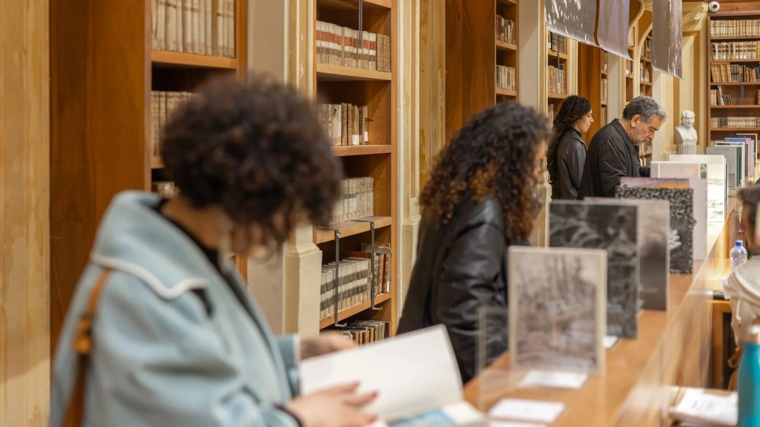 Sabato 31 gennaio, Biblioteca Bernardini: "Atlanti visivi. Il libro fotografico tra educazione all’immagine e scienza"