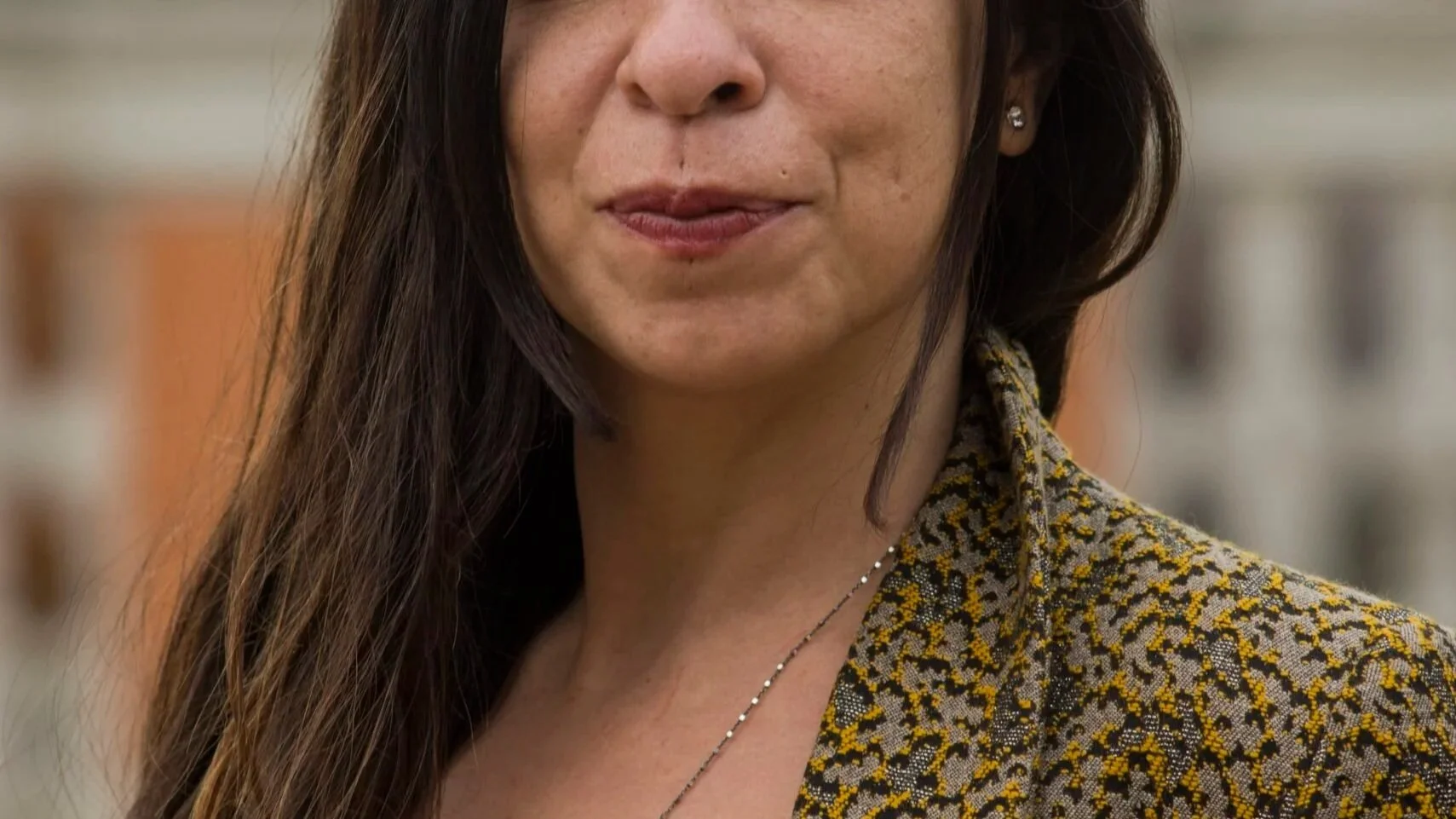 Antonella Lattanzi con il romanzo Chiara alla Biblioteca OgniBene