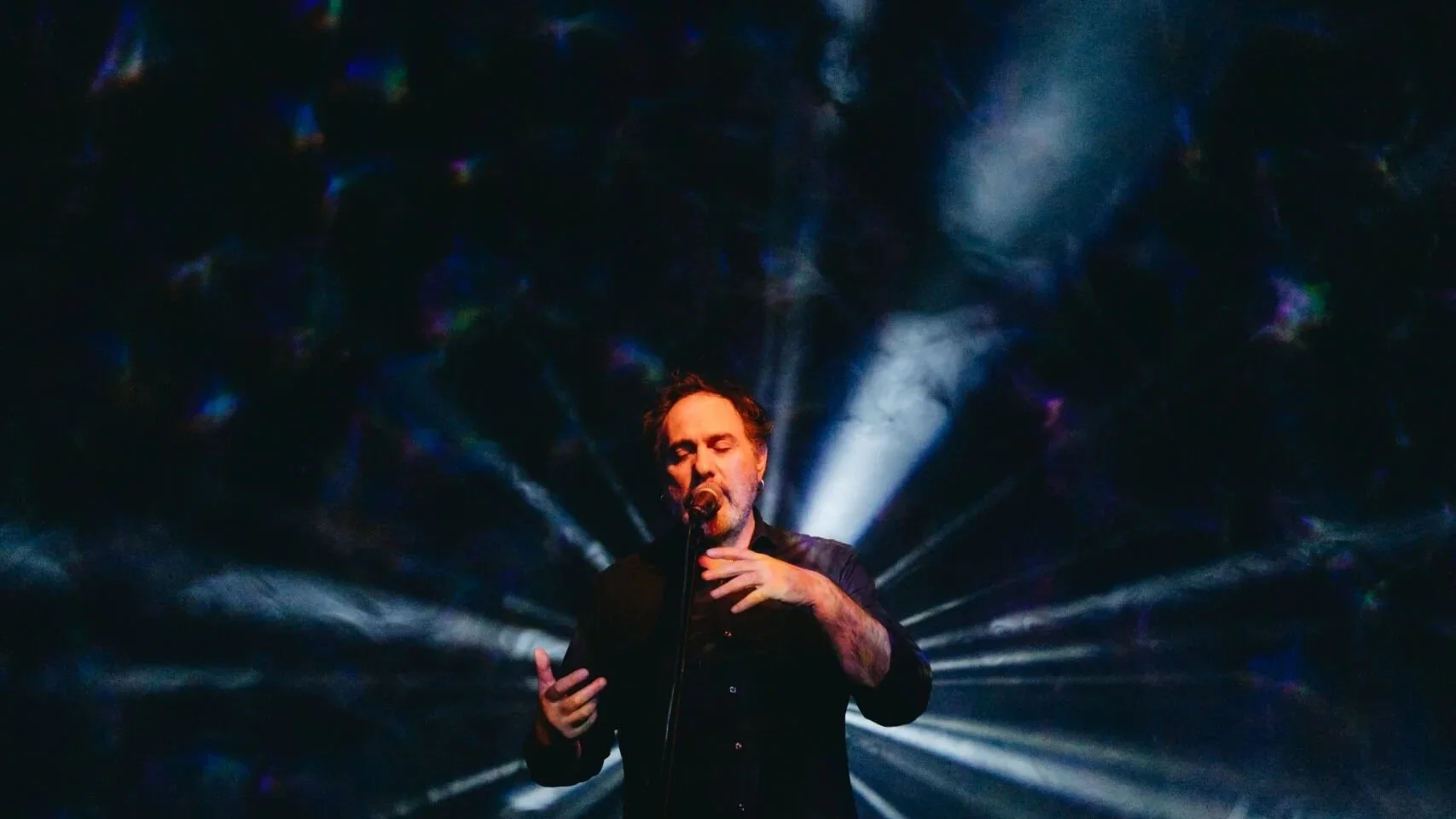 Rette parallele sono l’amore e la morte di Oscar De Summa per la stagione