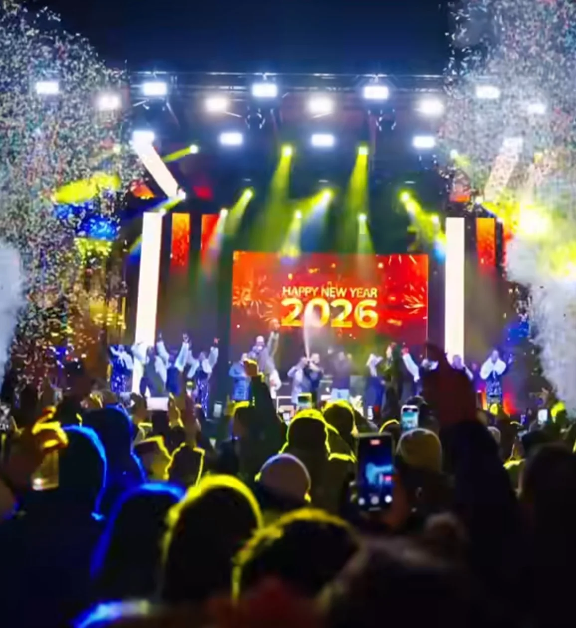 IL PARTY SALENTO SHOW LIVE FA TAPPA A TAVIANO CON MAURO STIKY E MASSIMO MANCA