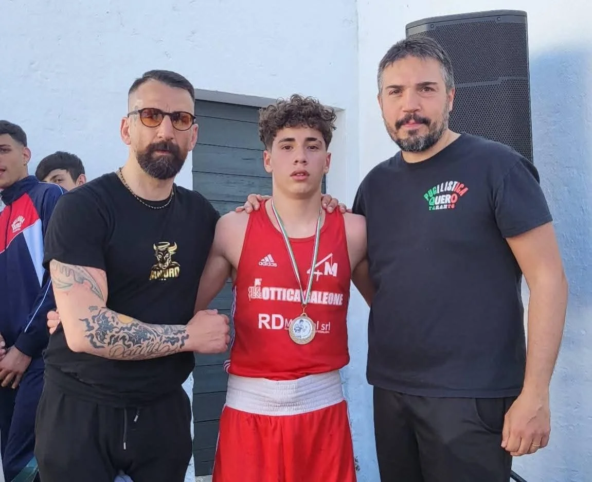 Michele Candido della Quero brilla sul ring del 𝙏𝙧𝙤𝙛𝙚𝙤 𝙈𝙖𝙨𝙨𝙚𝙧𝙞𝙖 𝙍𝙪𝙞𝙣𝙤