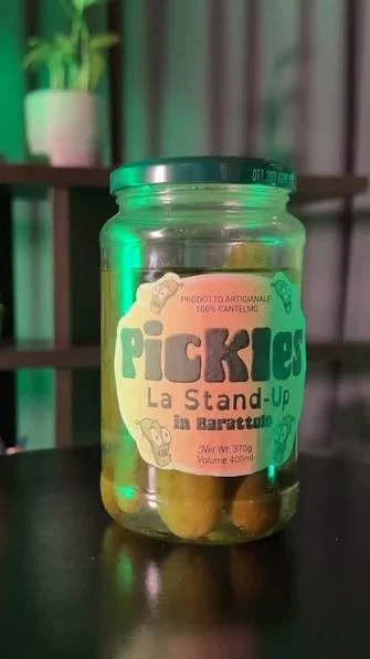 Quattro serate tra comicità, memoria civile, scambi culturali e nuove forme di partecipazione nel Cortile delle Officine Cantelmo