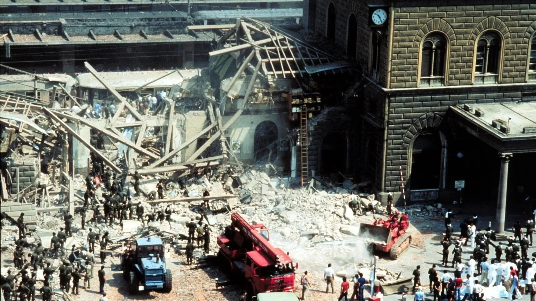 BOLOGNA &nbsp;2 agosto 1980 ore 10,25 stazione centrale 85 morti e oltre 200 feriti.