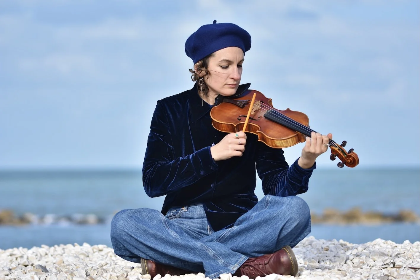 Il concerto della violinista e cantante pugliese Natalia Abbascià per la prima edizione di Véspera