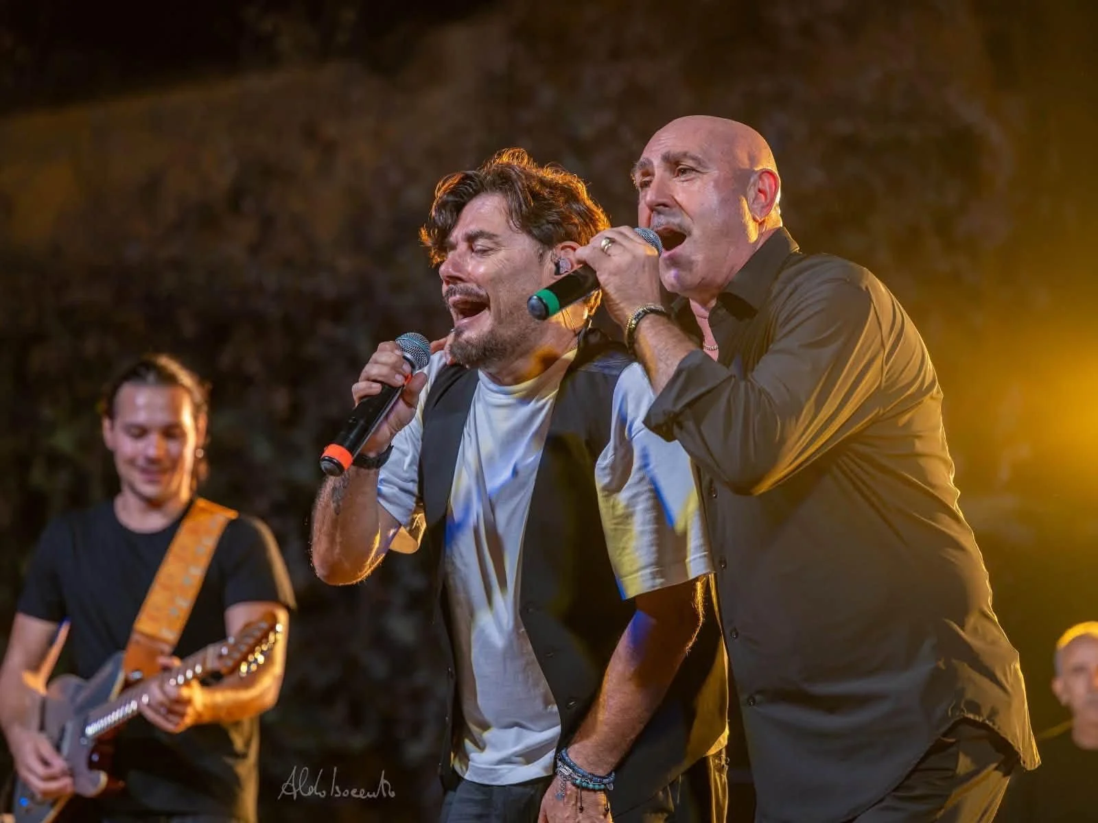 ENZO PETRACHI E ANTONIO AMATO INSIEME AL KORTEN: FOLK LECCESE E PIZZICA SI INCONTRANO A LECCE