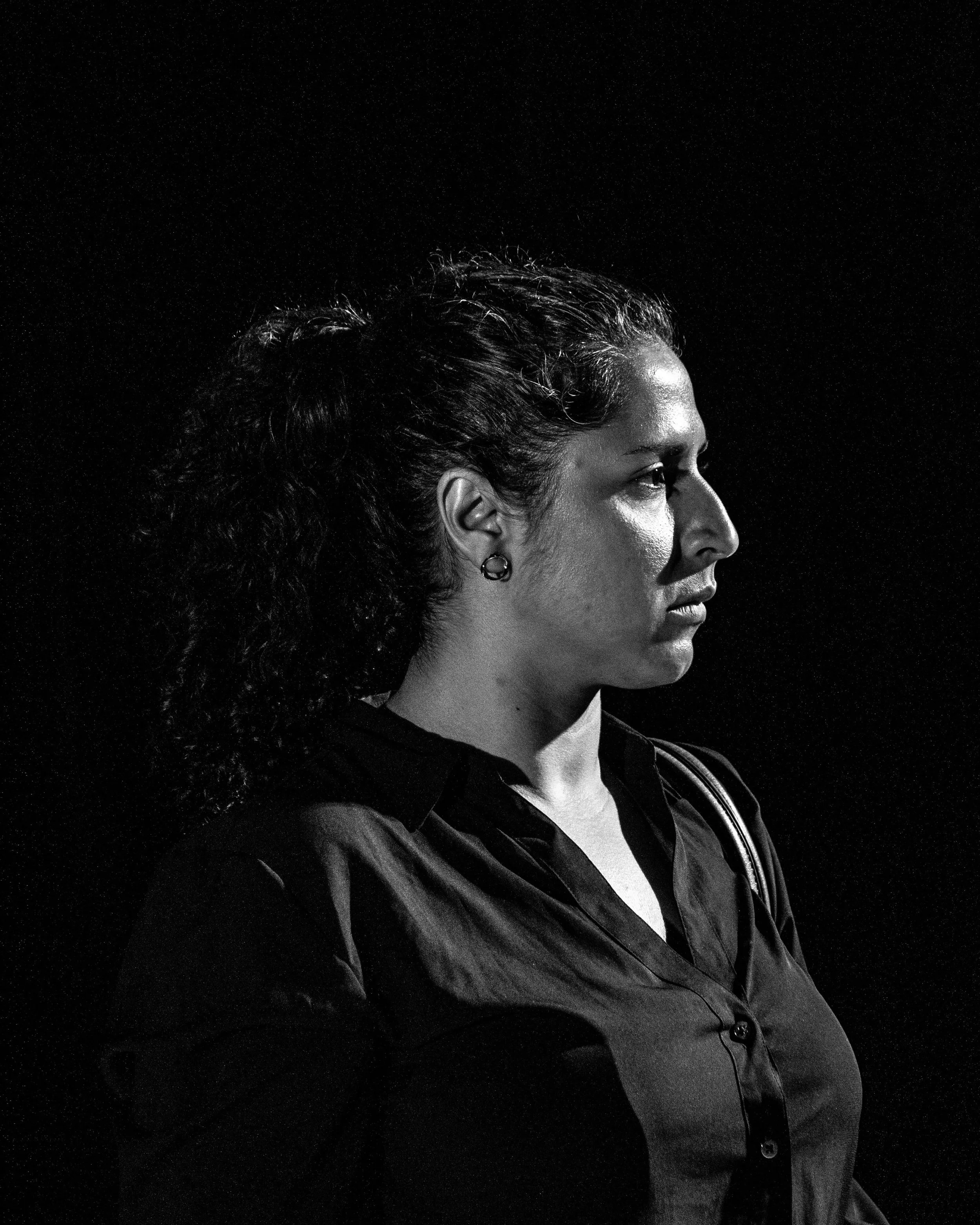 O DEMÔNIO, QUANDO QUER, FICA BONITO
Julia Zulian | 2022 | Drama, suspense | 11´ | P&B | Brasil | Português

PRÊMIAÇÃO
2025. Melhor atriz, melhor direção e melhor filme, Cria Festival de Cinema para Mulheres – Natal, Brasil.
2024. Melhor roteiro, 1º F