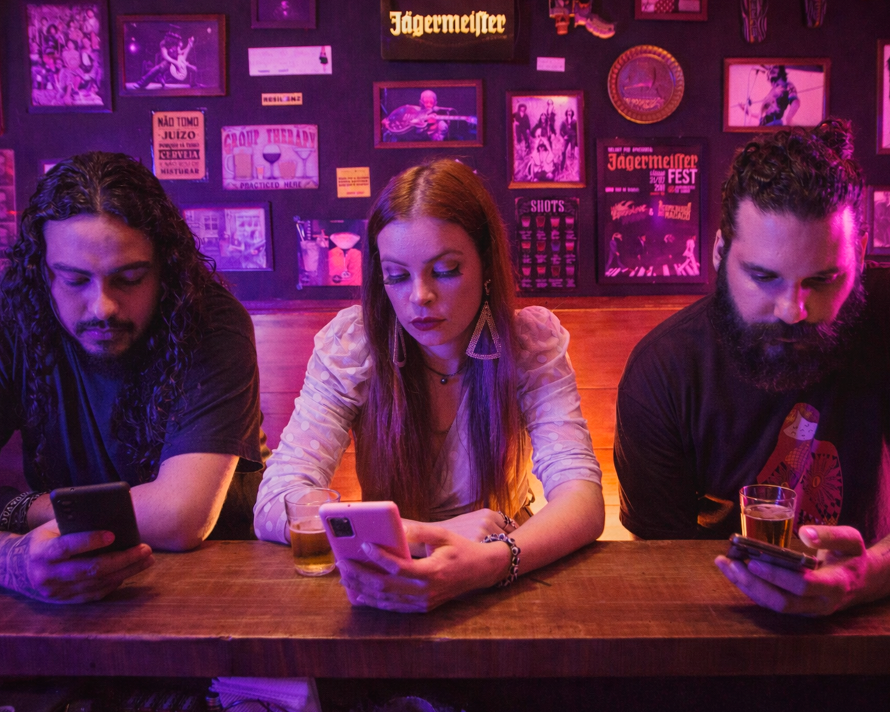 WAKE UP
Guilherme Sai | 2022 | Videoclipe, experimental | 5´ | Cor | Brasil | Inglês

MENÇÃO HONROSA
2024. Menção honrosa, WideScreen Film & Music Video Festival – Toronto, Canadá.
2023. FilmHaus – Berlim, Alemanha.

SELEÇÃO OFICIAL
2025. 2º Cine Qui