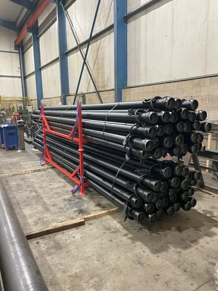 Stock de tuyauterie assemblées - Préparation avant livraison 