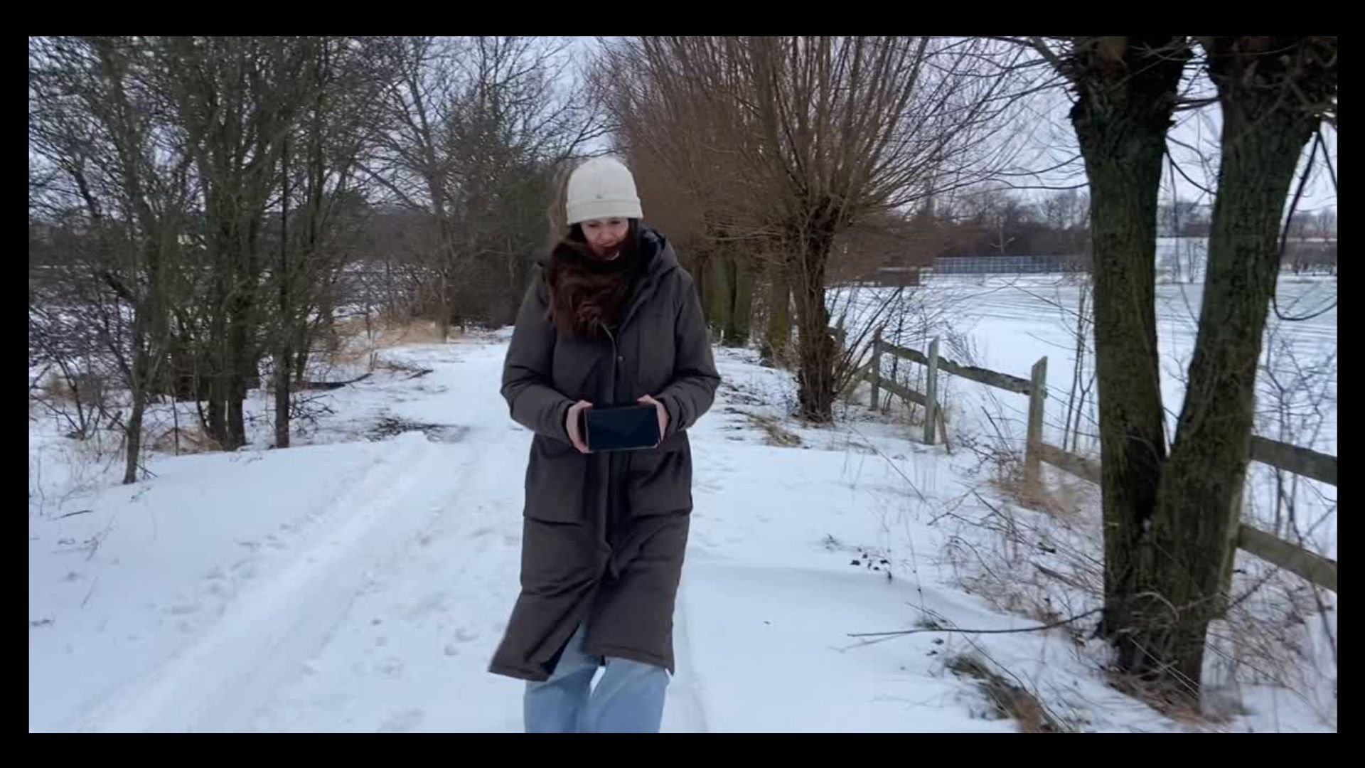 Hades in the sky: a search for a place to mourn in times of apocalypse