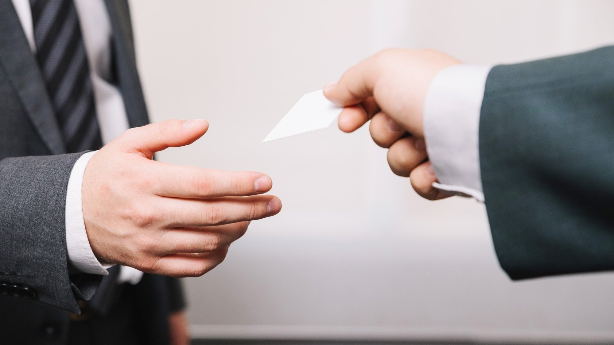 Leadership succession and operational control handover between outgoing and incoming executives