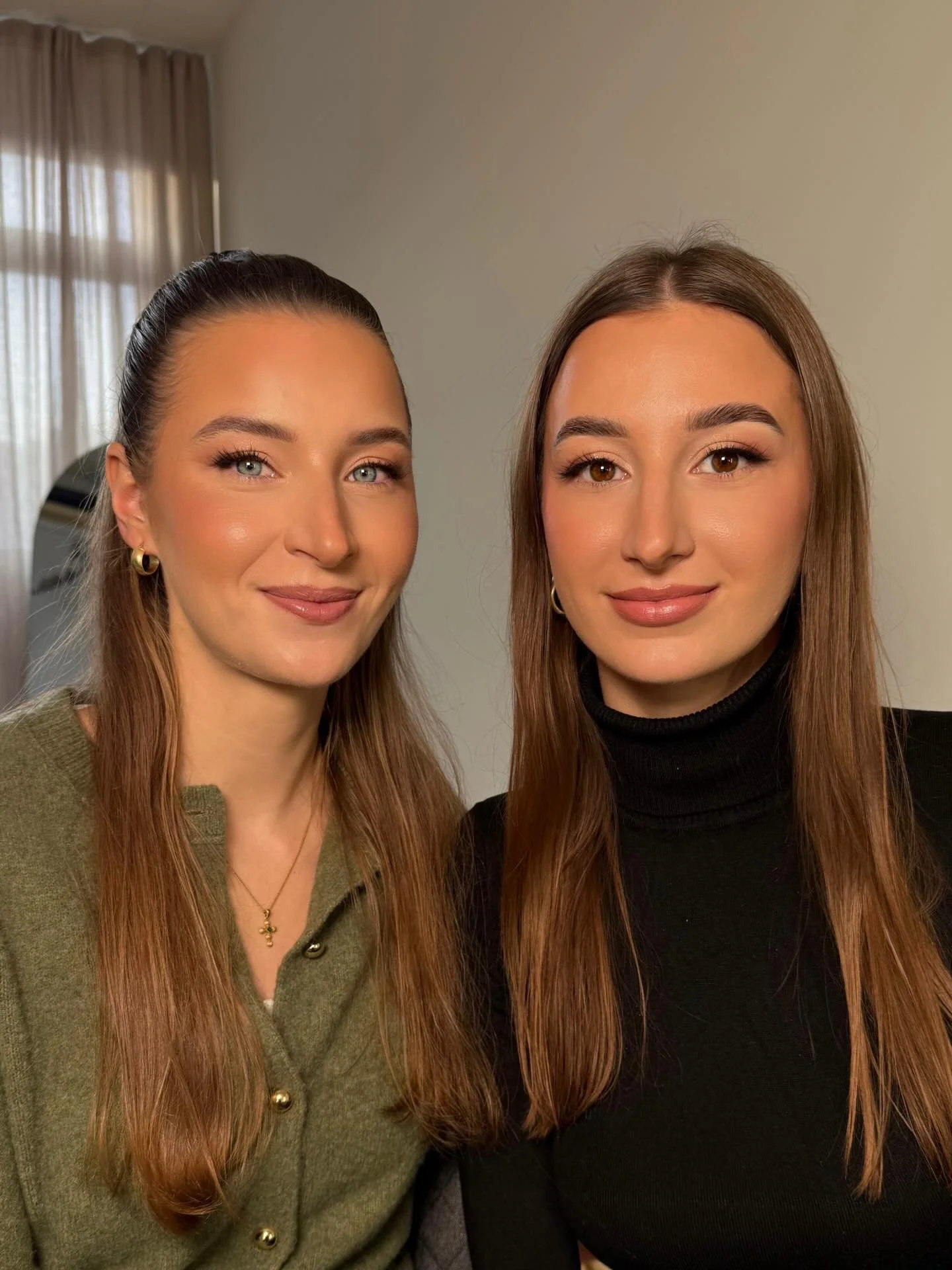 Yesterday I had the pleasure of doing makeup for these two beautiful sisters  @kristinamdvc and @draganamdvc_ 🤍 Such a lovely energy, and such a joy to work with you both. Truly happy to have met you and already looking forward to our next makeup se