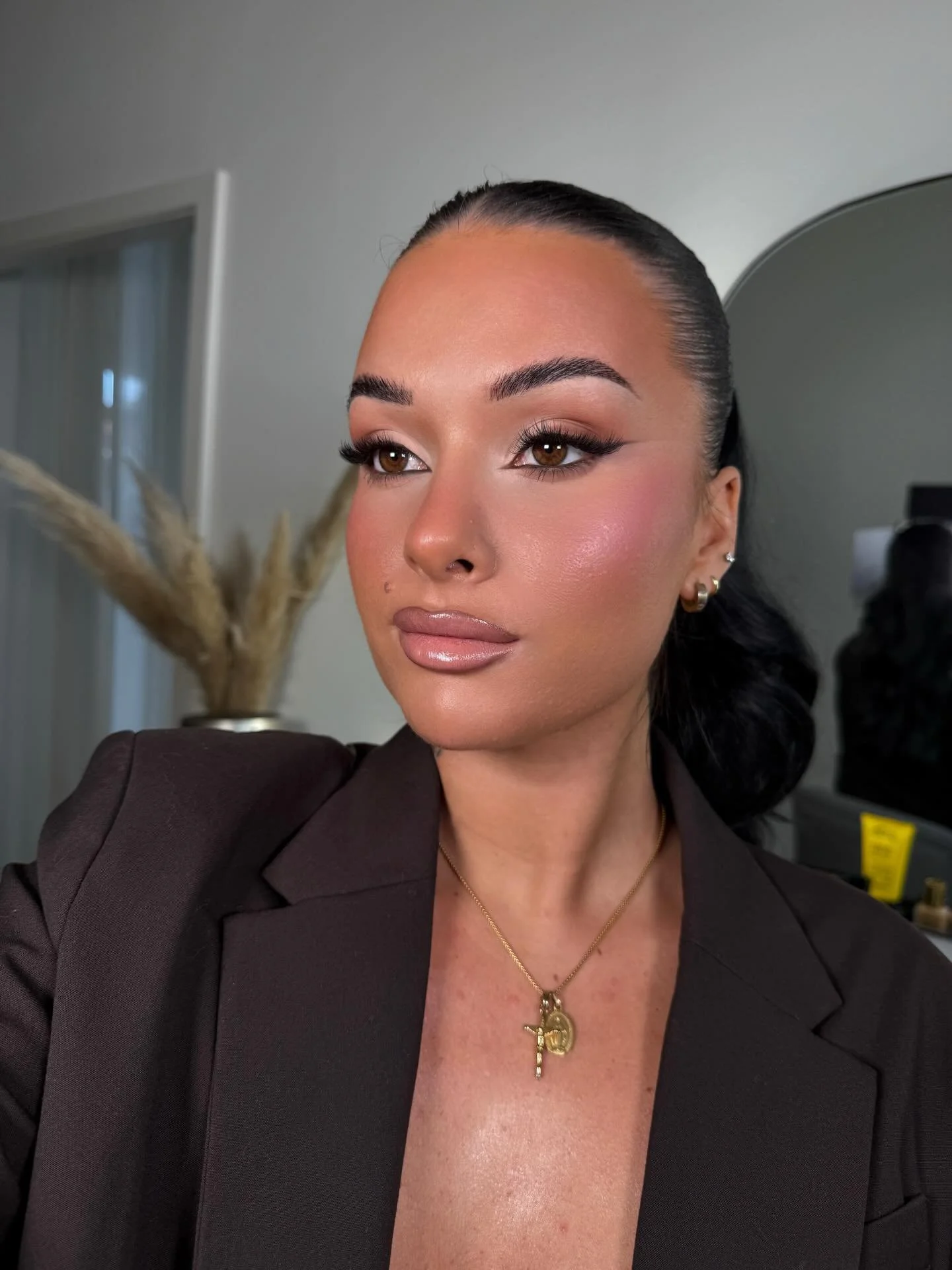 A classic eyeliner paired with soft pink blush &mdash; fresh, feminine and effortless.

Makeup studio in Basel
.
#makeupbasel #makeupartistbasel #baselmakeupartist #swissmakeupartist #swissmakeup