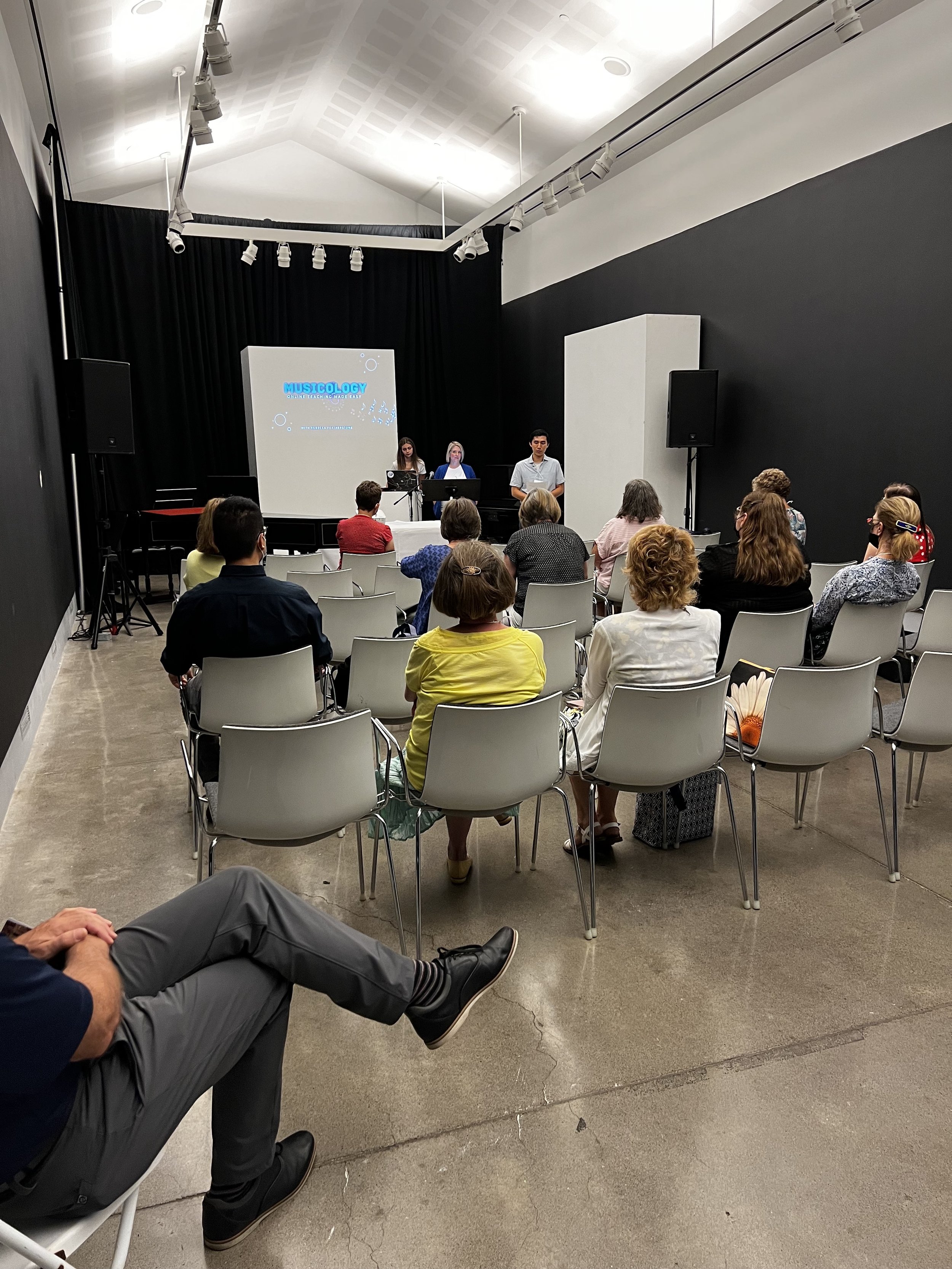 "Online Teaching Made Easy" presented by Rebecca Featherstone of Musicology.