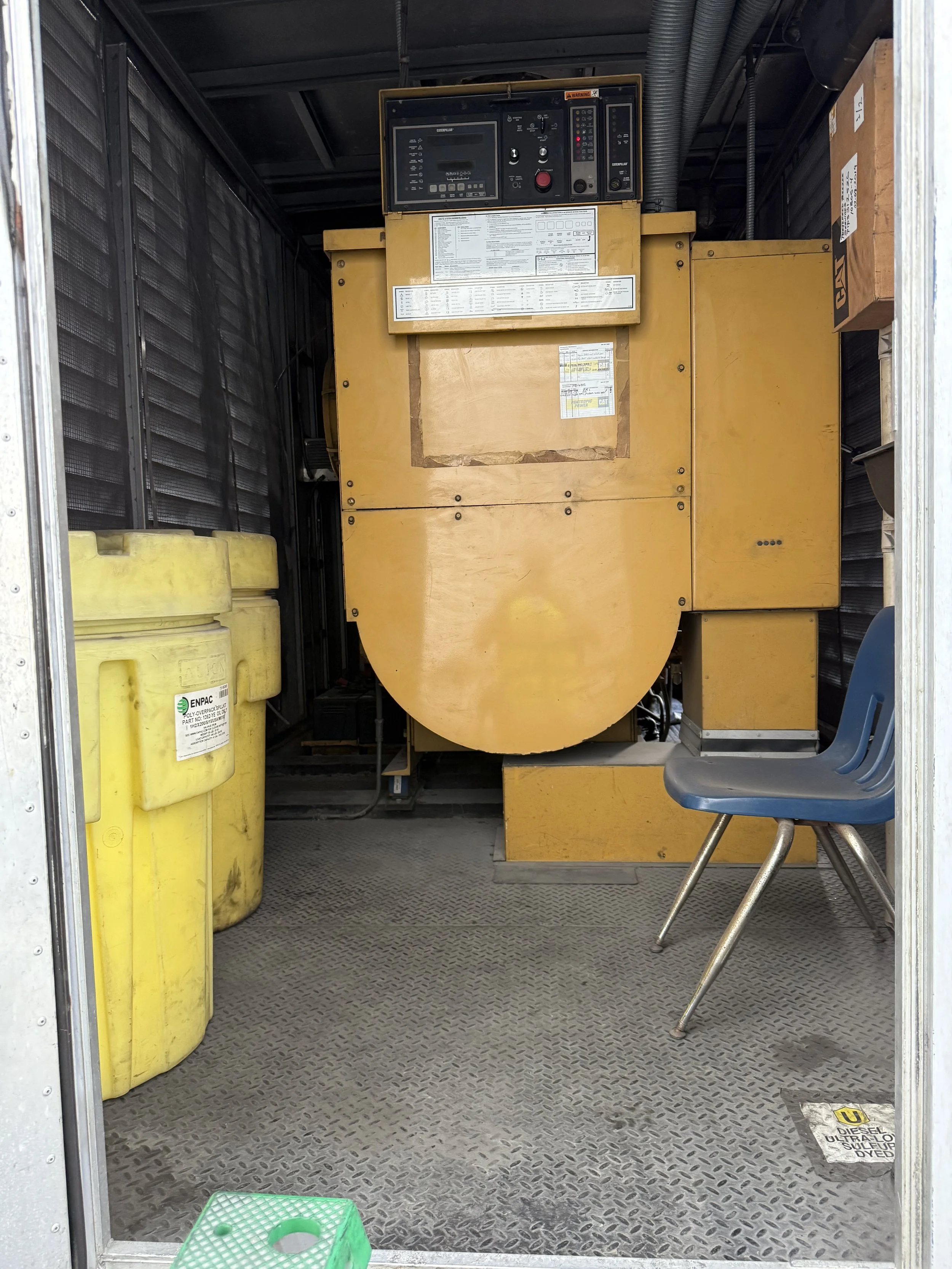 industrial generator in encloser.JPEG