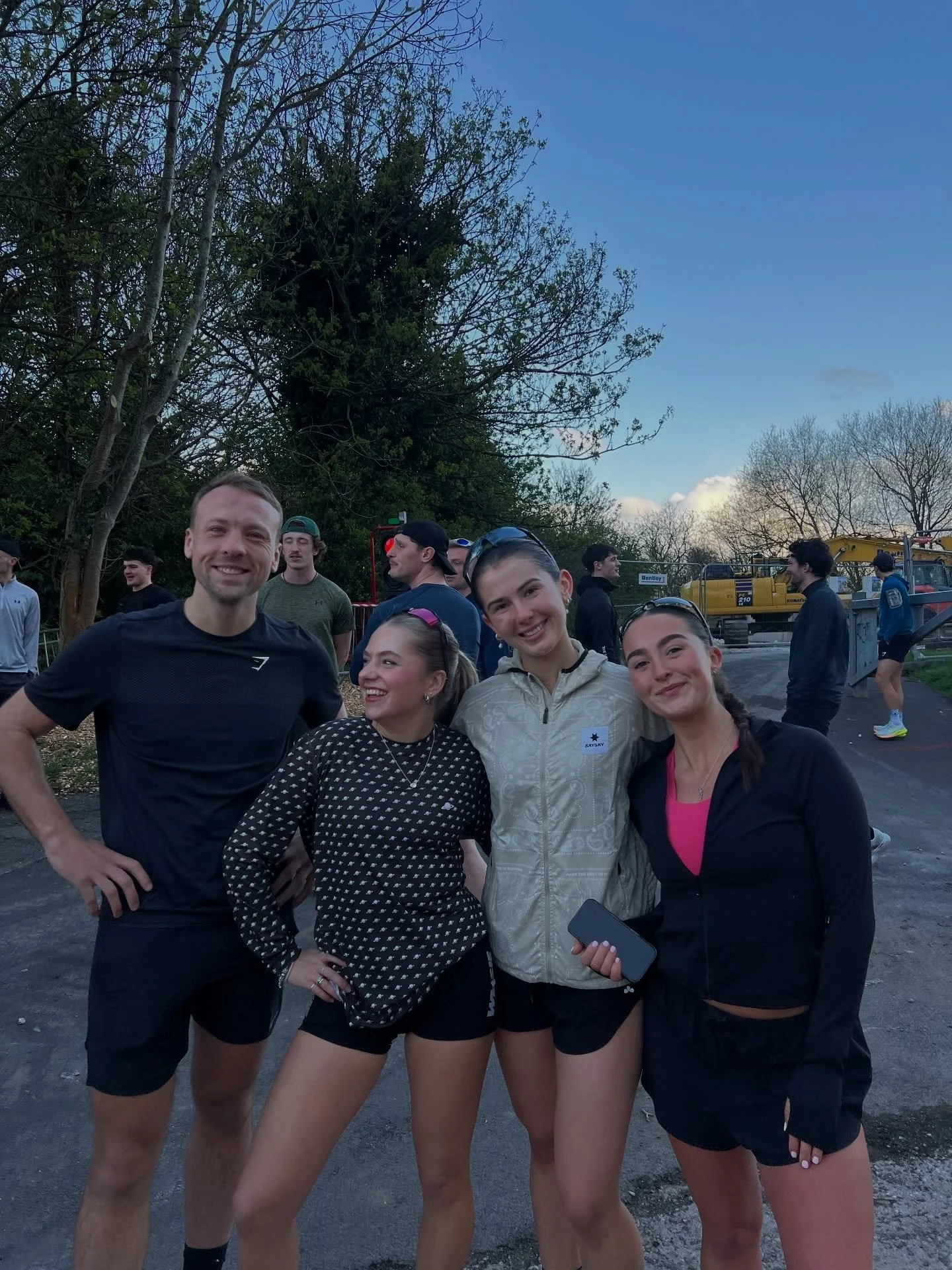 Rain or shine 

No run no fun 🤷&zwj;♀️ horrendous weather but as always, great vibes !! Lovely to see lots of old faces returning &amp; new faces joining. 

&amp; a last shout out to @nguyen_luke_ who has been running with us since the Knoop Thursda