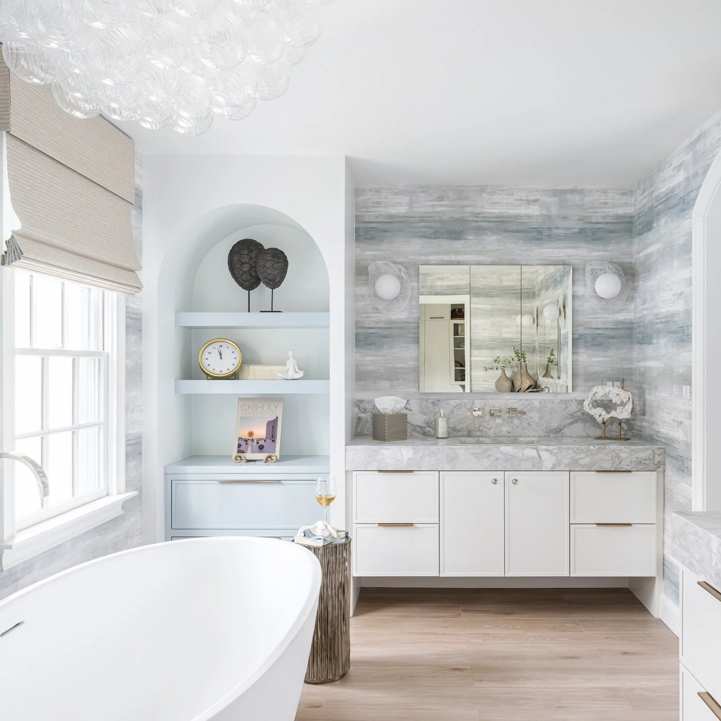 Designed for slow mornings, cozy nights, and feeling gorgeous&hellip;even when you&rsquo;re snowed in ❄️ A spa-like primary bath, relaxing sitting area, mini bar, and dream closet come together to create a suite that makes staying in feel like a retr