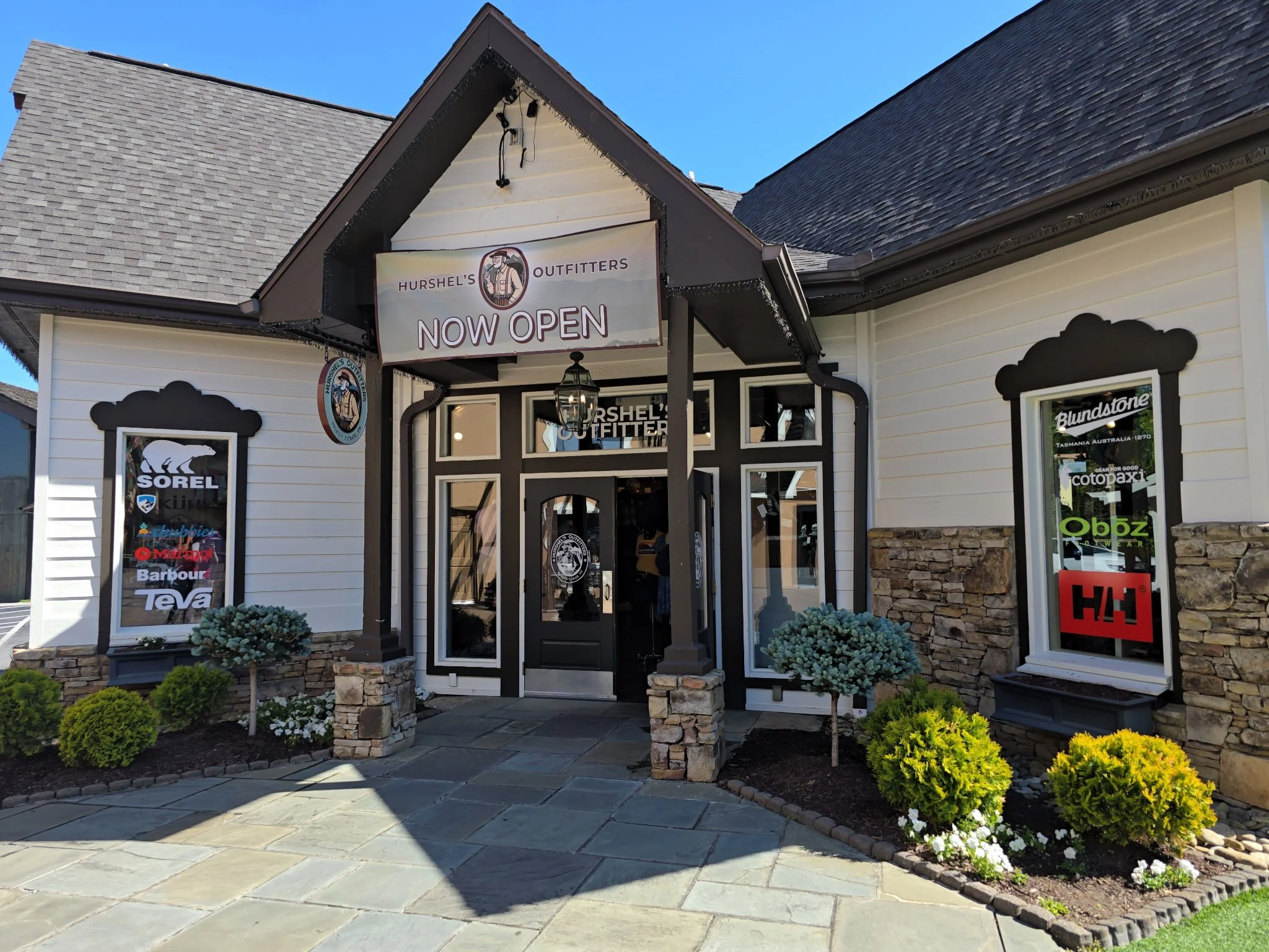 Hurshel's Outfitters Pigeon Forge TN Brands Available