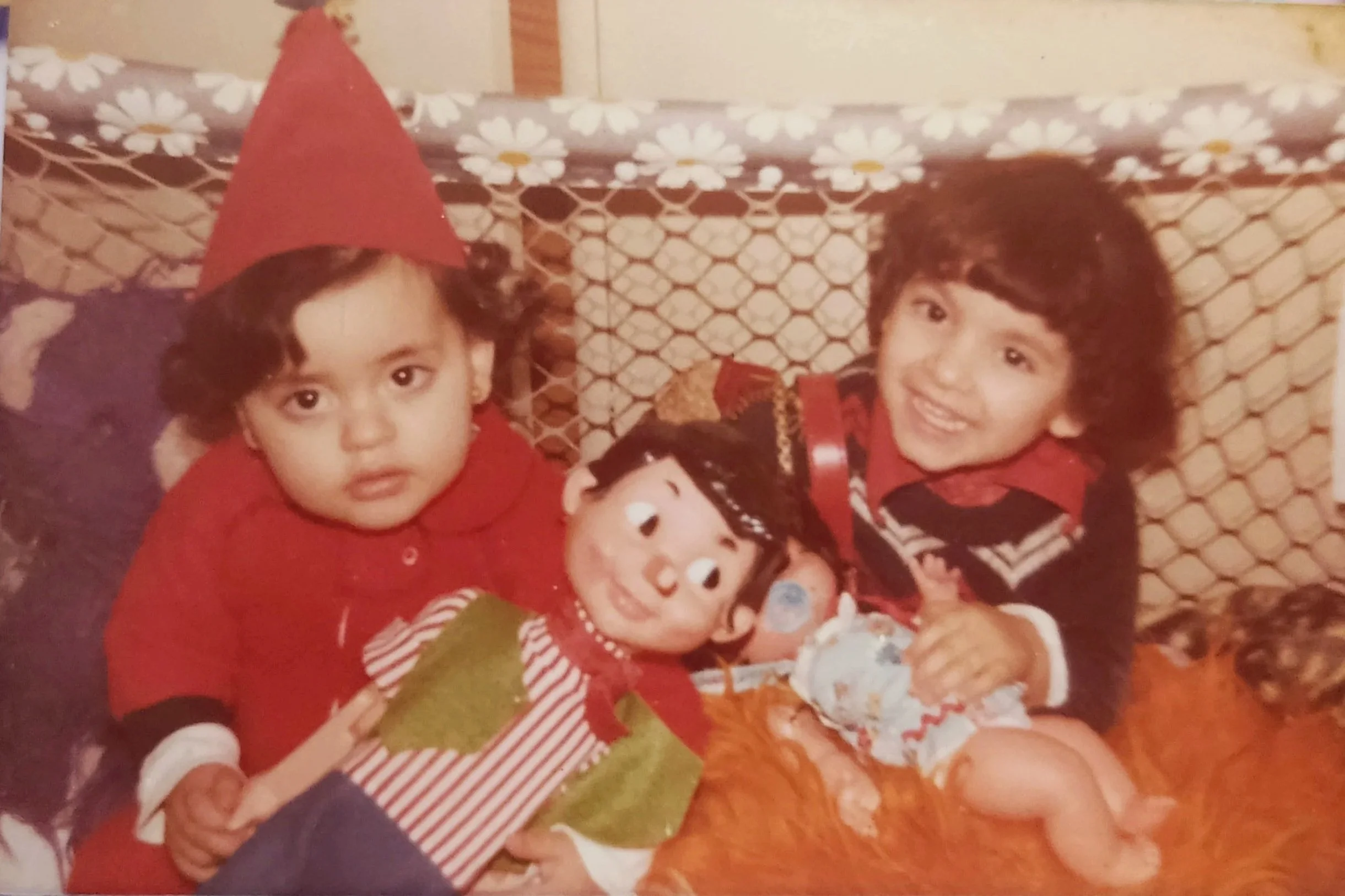 🏠🧣🪆Old drawers and untouched universes.