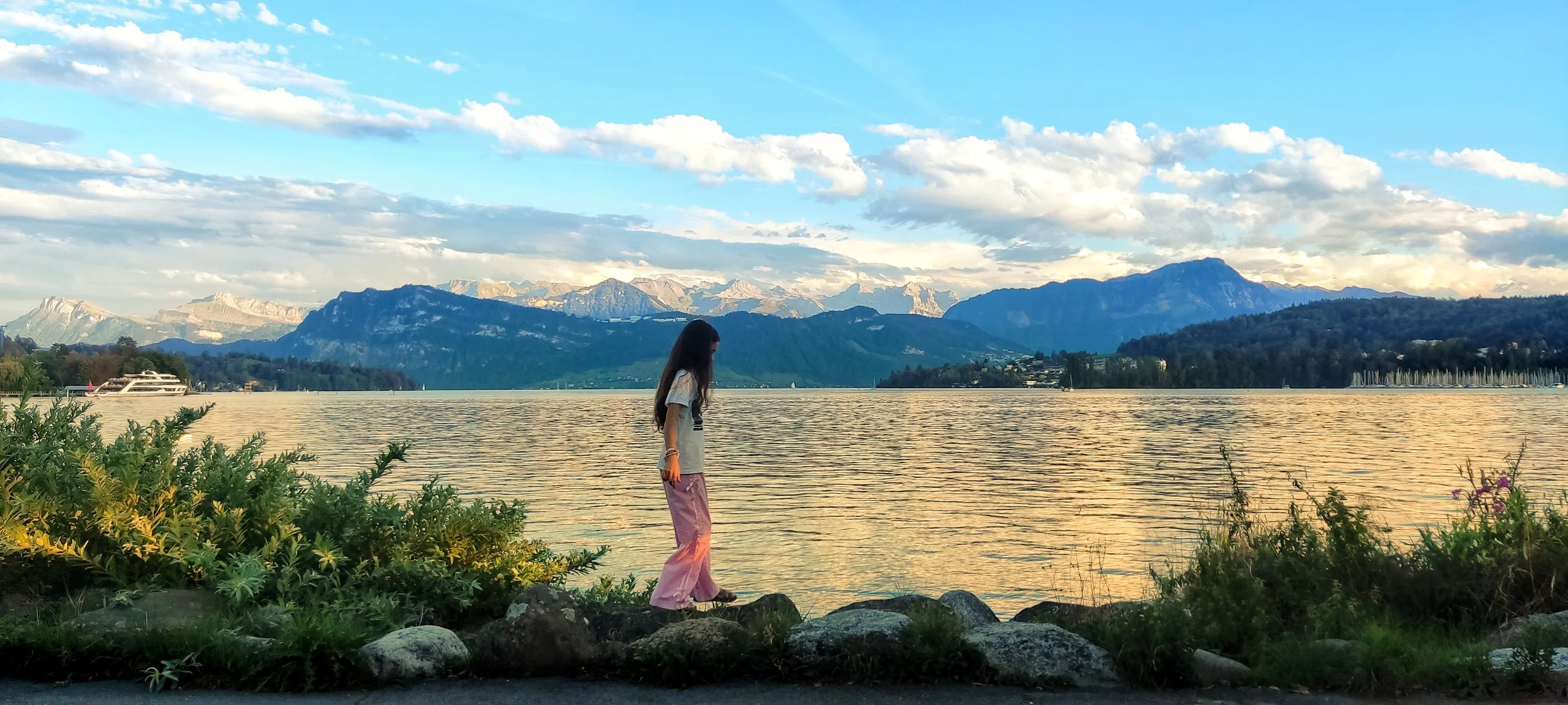 The Wonderful Things That Can Fit into a Single Day A photographic diary · Lucerne, Switzerland · September 2026 Mithea D. © 2026