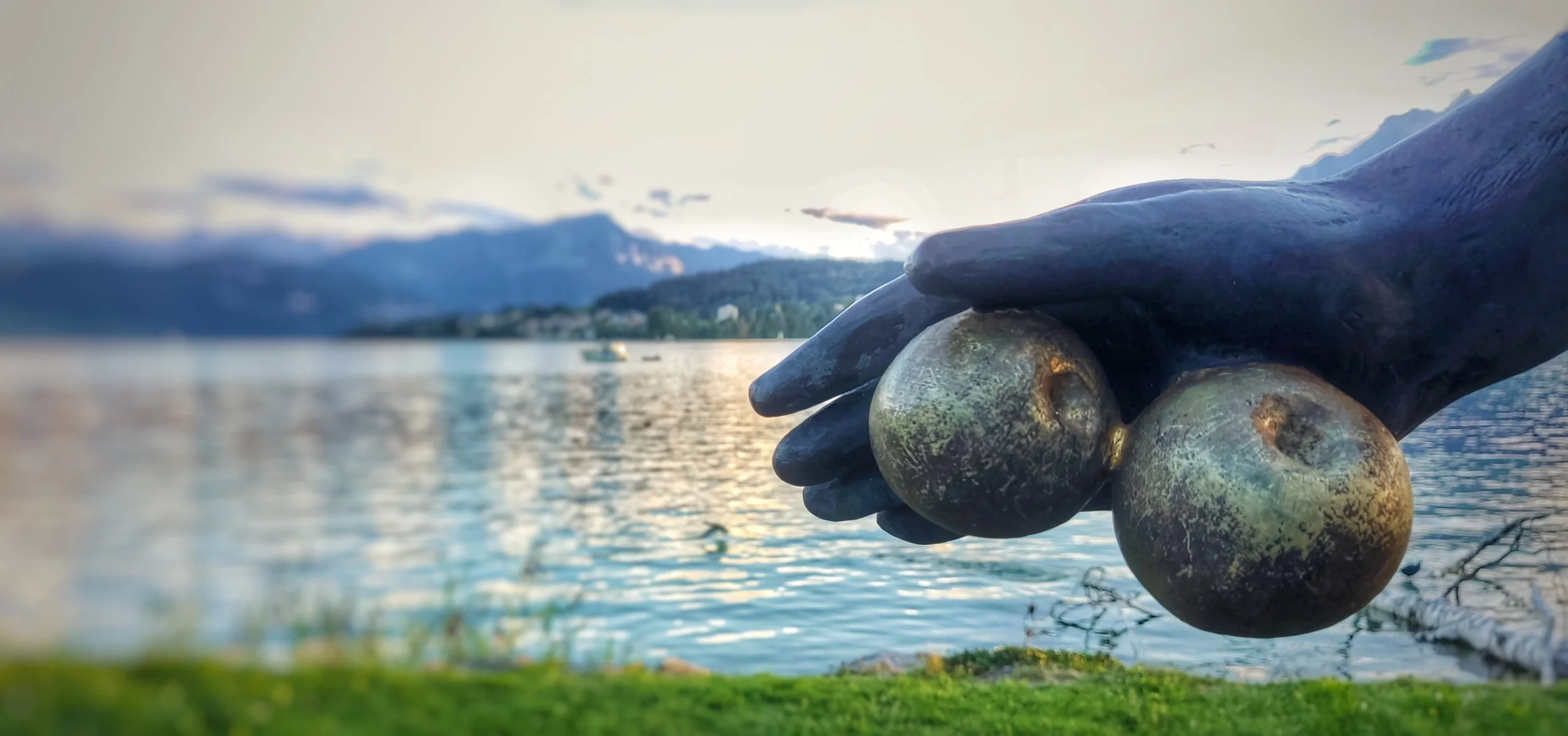 The Wonderful Things That Can Fit into a Single Day A photographic diary · Lucerne, Switzerland · September 2026 Mithea D. © 2026