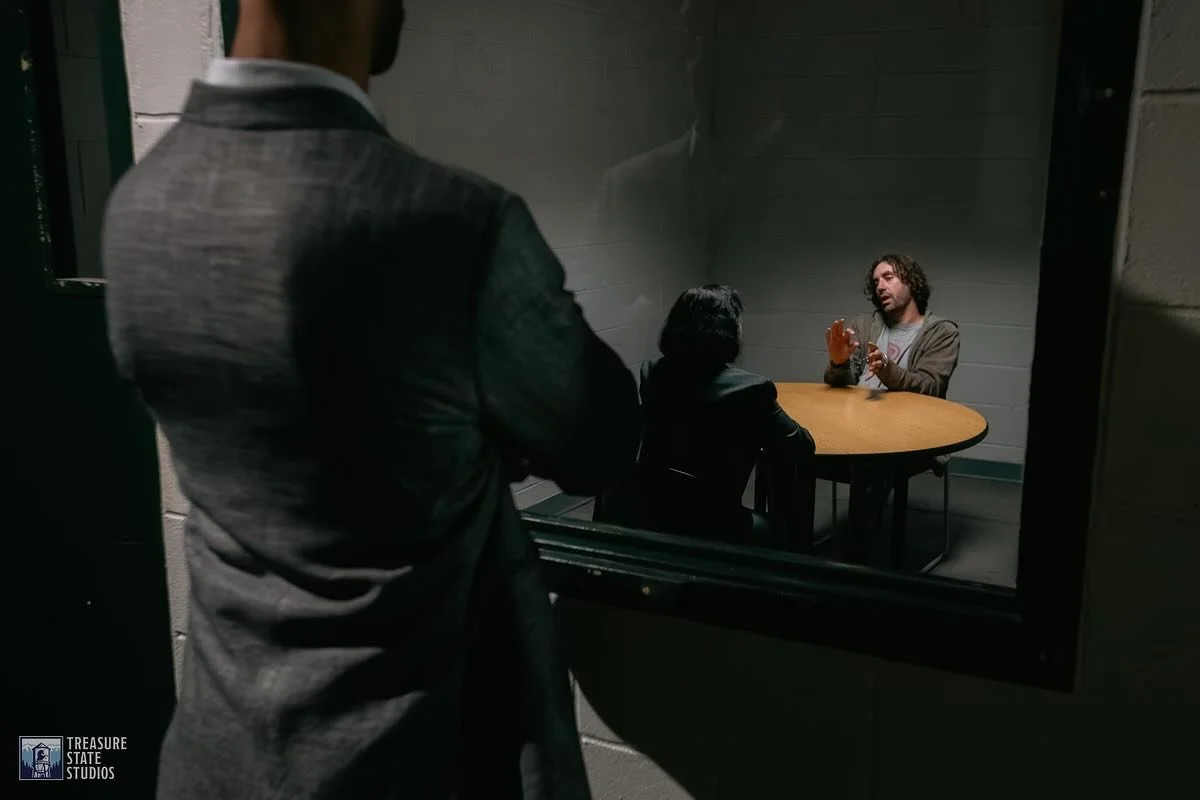 Want to play good cop, bad cop? Our new interrogation room set has the classic cinderblock walls and the mirrored window you need to create authenticity and tension. This prebuilt set works for a jail, prison, FBI counter intelligence, &amp; more. Th