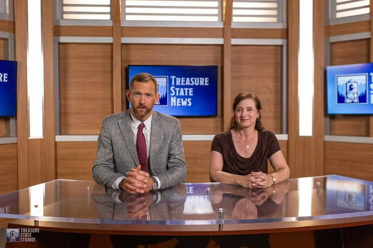 🚨Breaking news!🚨 We&rsquo;ve got the scoop on the biggest film set library in the Northwest! 

Our national news set provides the gravitas of a national news station, the buzz of a late-night talk show, the warmth of a morning program, or the sleek