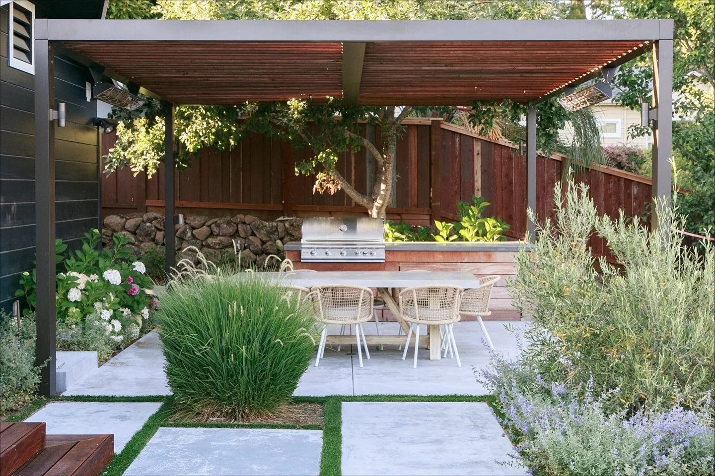 Designing on a slope takes more then thoughtful grading - it takes vision. Scroll through to see how this project unfolded from before into after 〰️

Our Mt. Diablo Senic project turns elevation into opportunity, with intentional terracing that blend