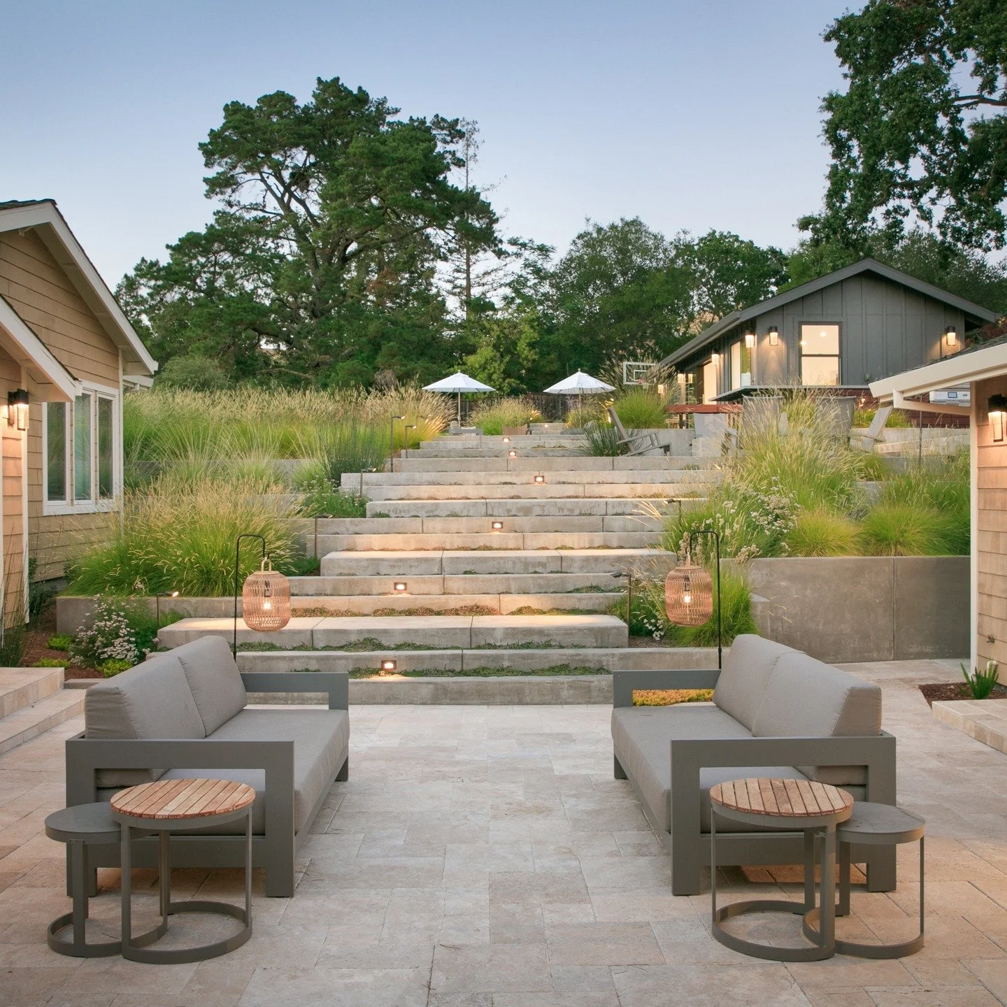 Caught us daydreaming about layered terraces, swaying soft grasses, and conversations that last well past golden hour. Feeling alive with lighter nights ahead of us! 

#BayAreaHomes #EastBayLiving #LafayetteCA#LandscapeDesign #OutdoorLiving #Backyard