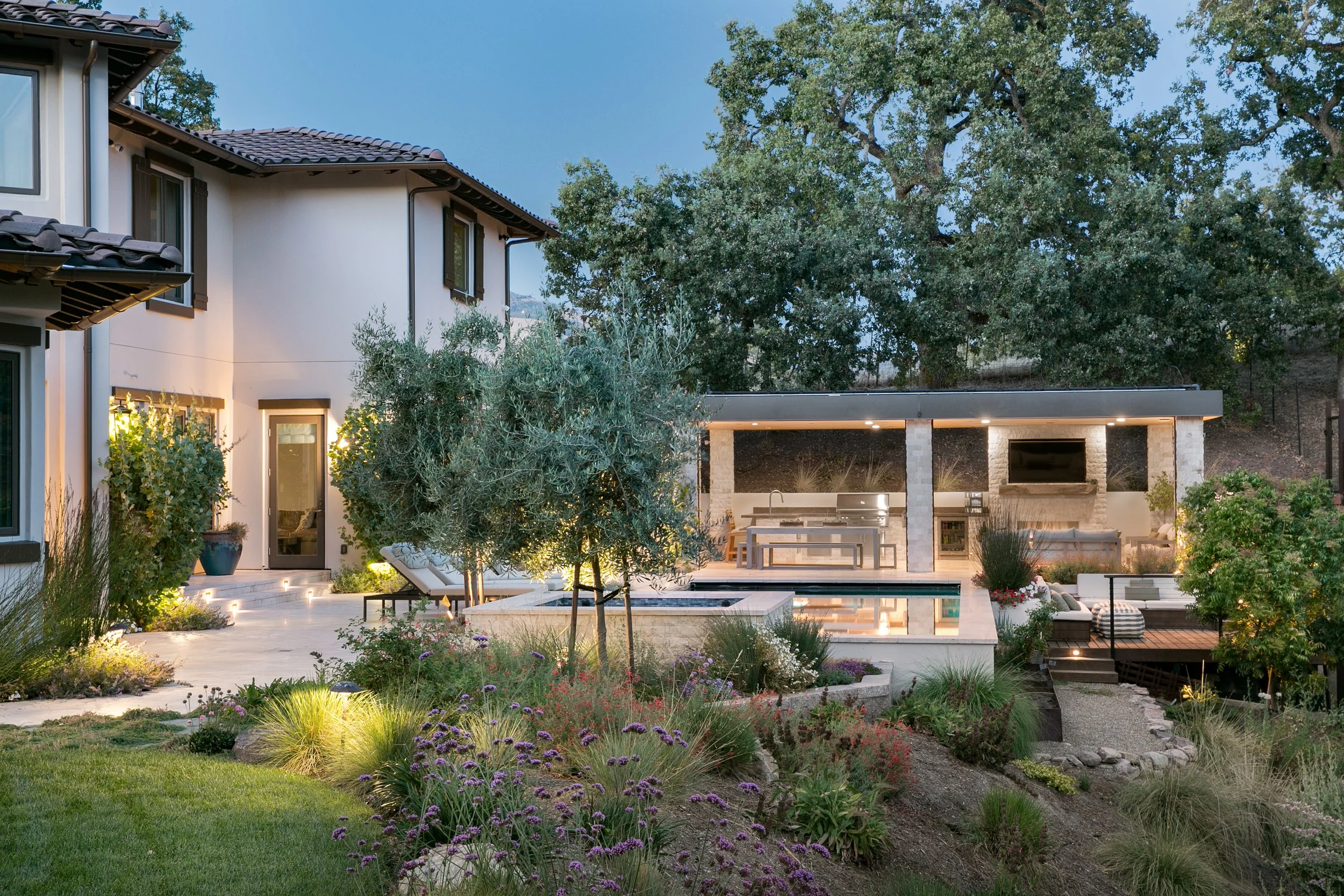 hillside-estate-landscape-design-pool-outdoor-living-east-bay1.jpg
