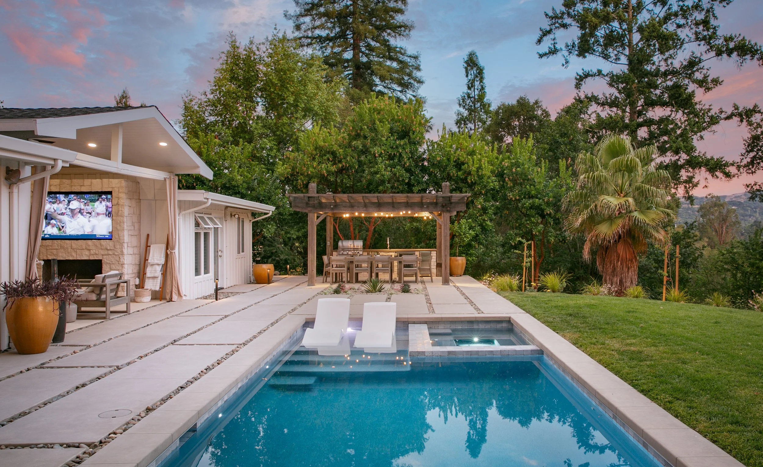 envision-landscape-design-outdoor-living-pool-east-bay3.jpg