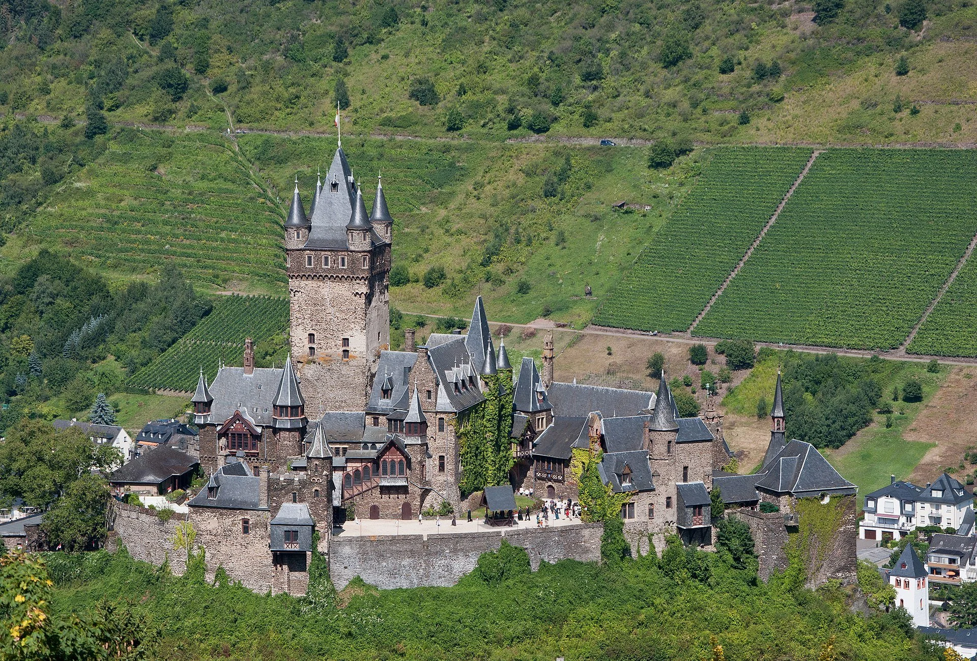 Cochem,_Reichsburg,_2012-08_CN-01.jpg