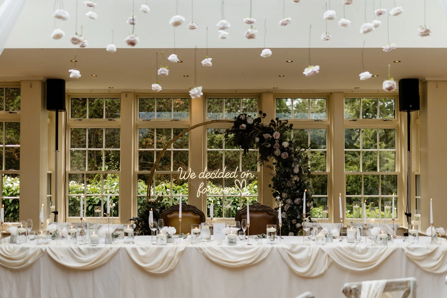 In need of some top table inspiration..? 🙋&zwj;♀️

Your top table is one of the most important focal points of your wedding styling &amp; where you&rsquo;ll spend a large part of your day. From heartfelt speeches to those all-important photos, all e