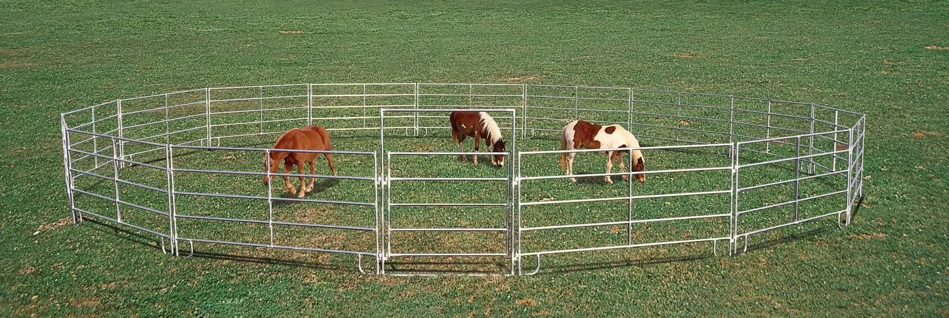 Custom Metal Work and Fabrication, Tube Gates & Round Pens | Aluminx