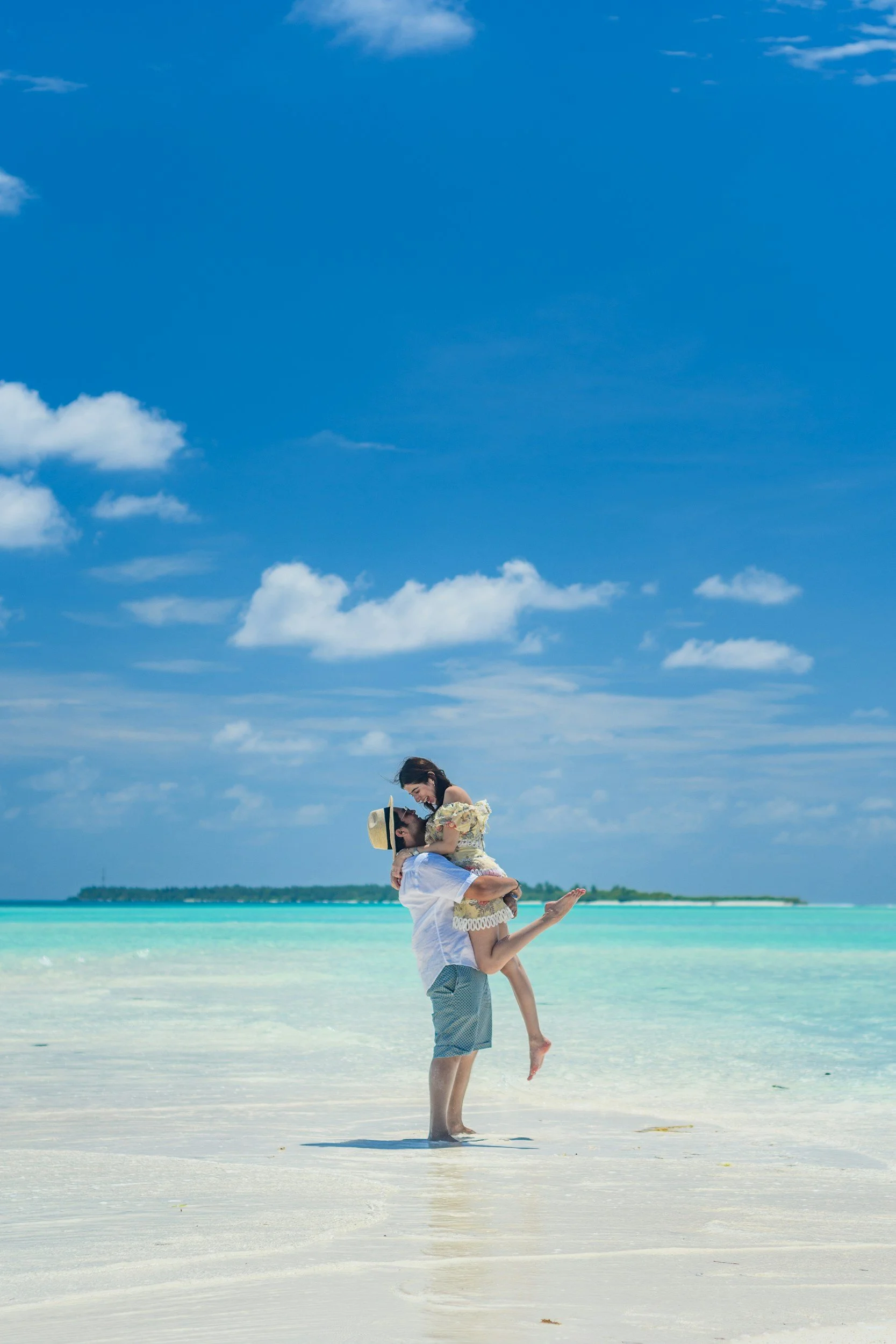 Which Mauritius transfer service is best for honeymoon couples?