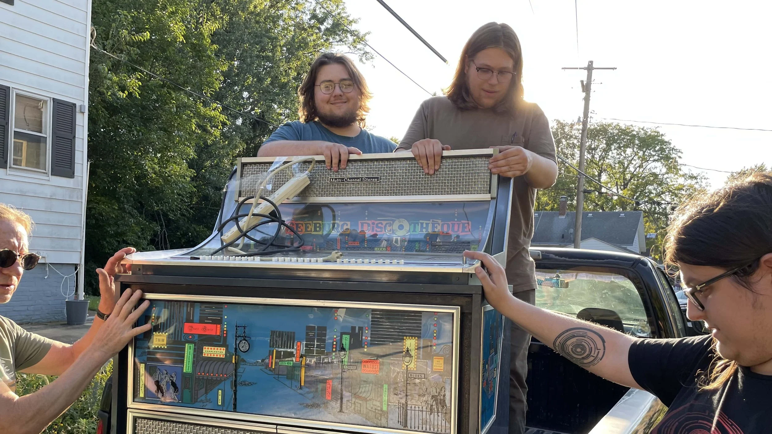 The Jukebox Arrives