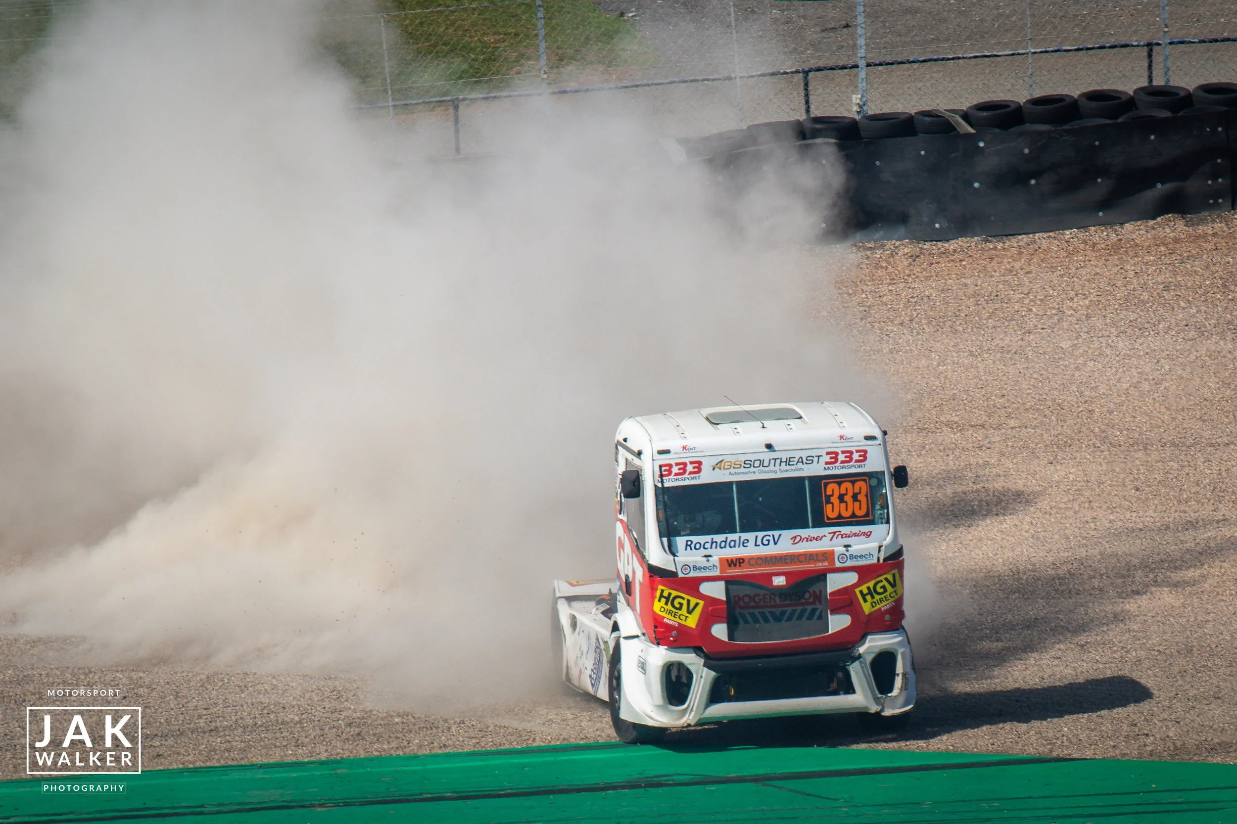 33 Neil Yates.jpg