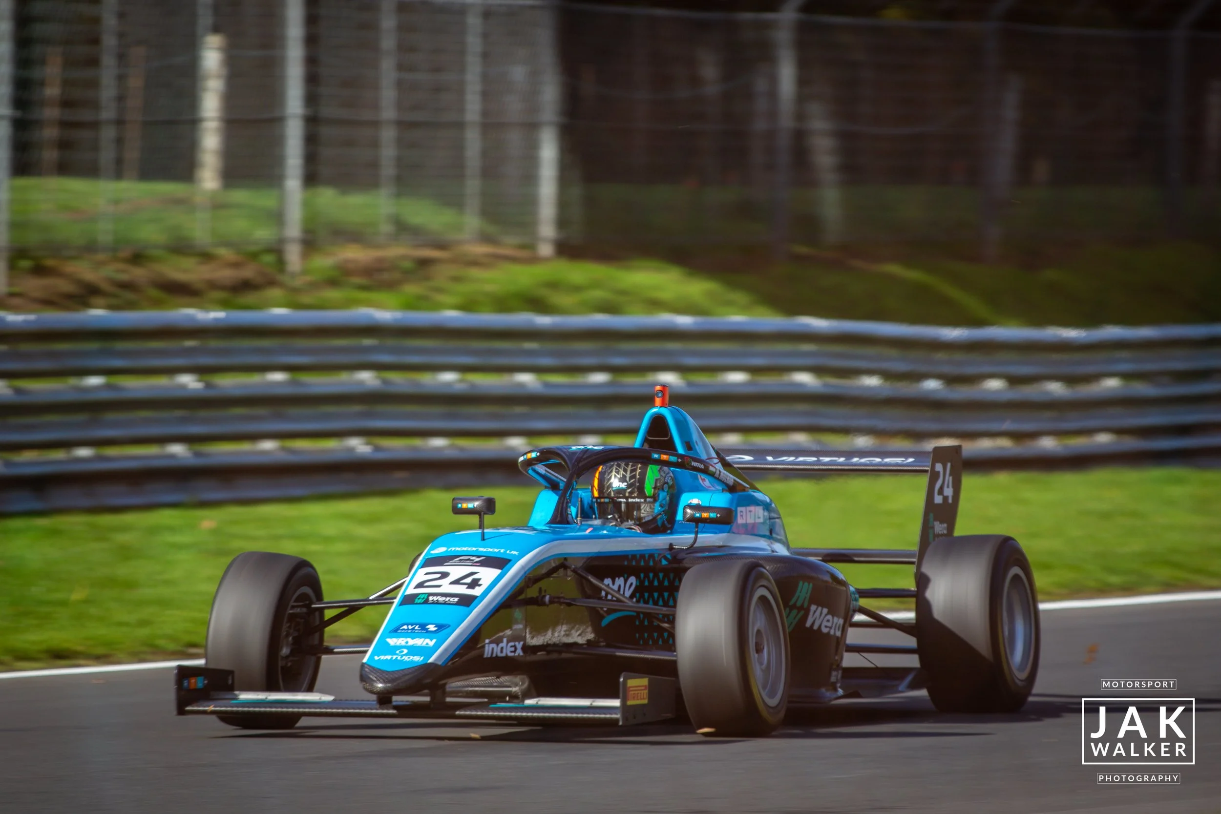 24 Martin Molnar.jpg